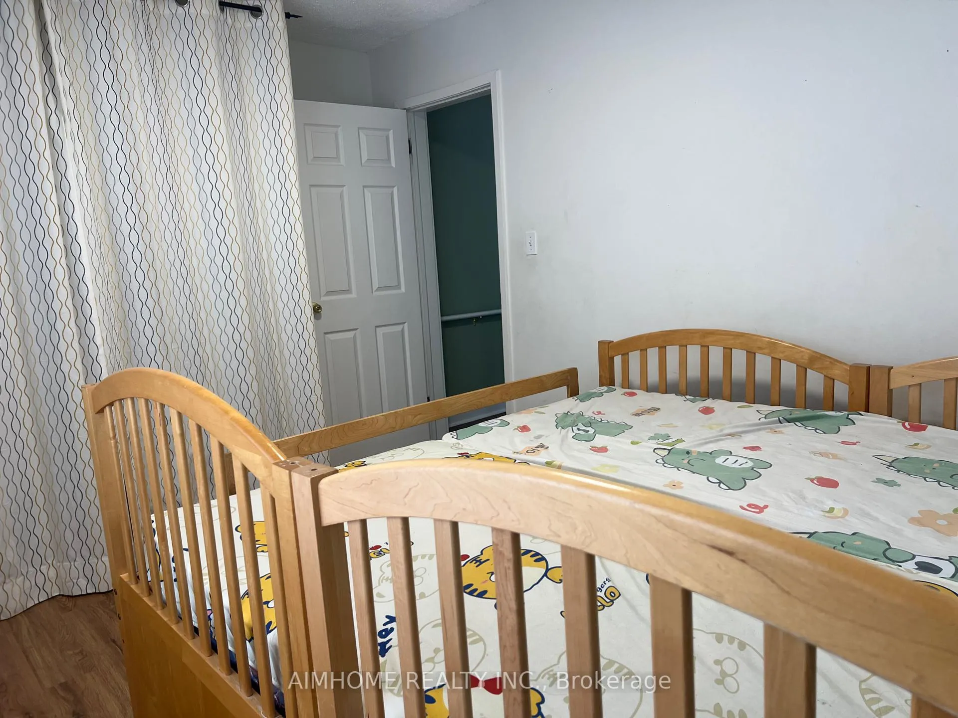 Photo 13 of 179 Gamble Avenue, Toronto, East York — HOMEH