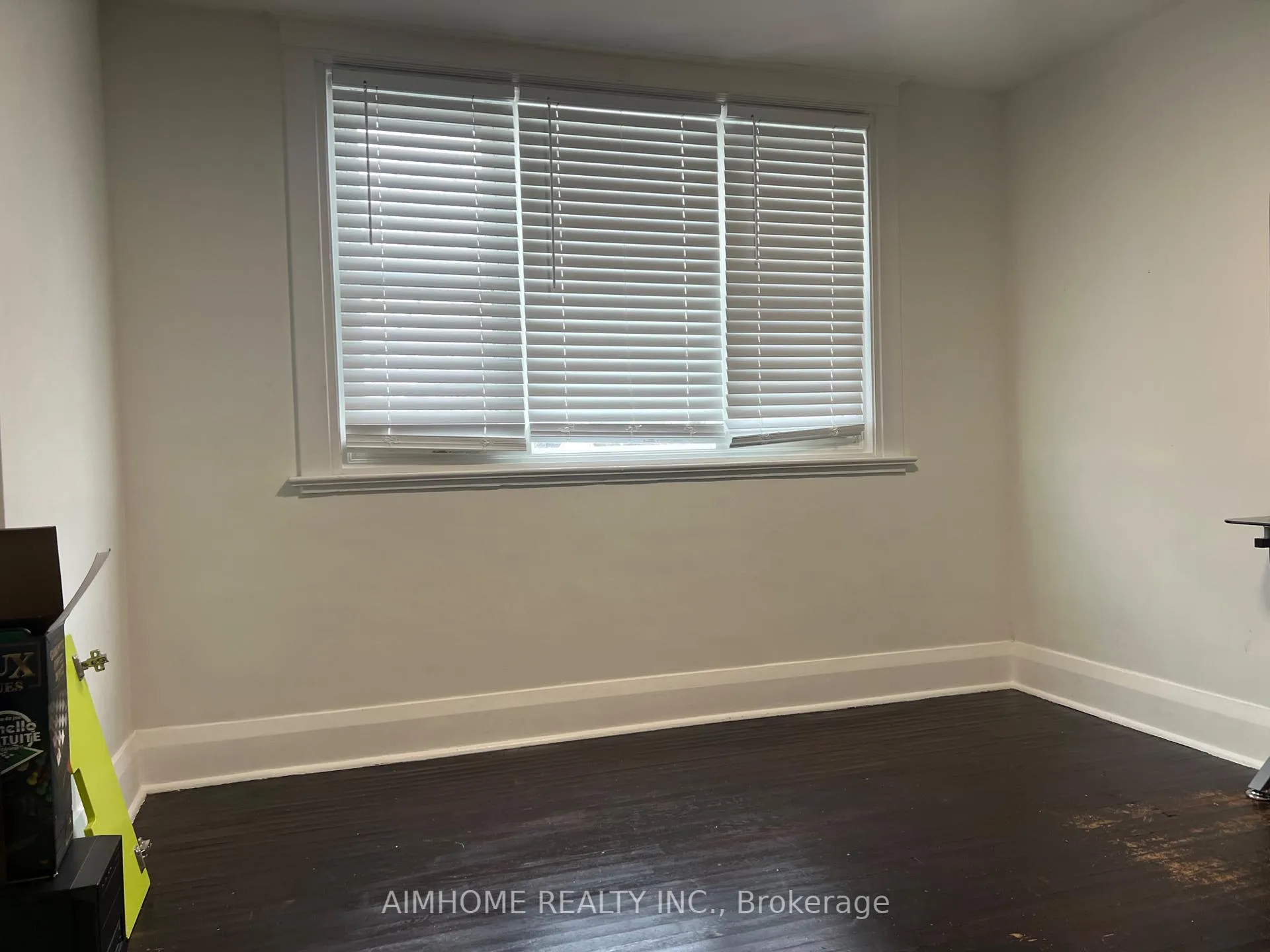 Photo 15 of 179 Gamble Avenue, Toronto, East York — HOMEH