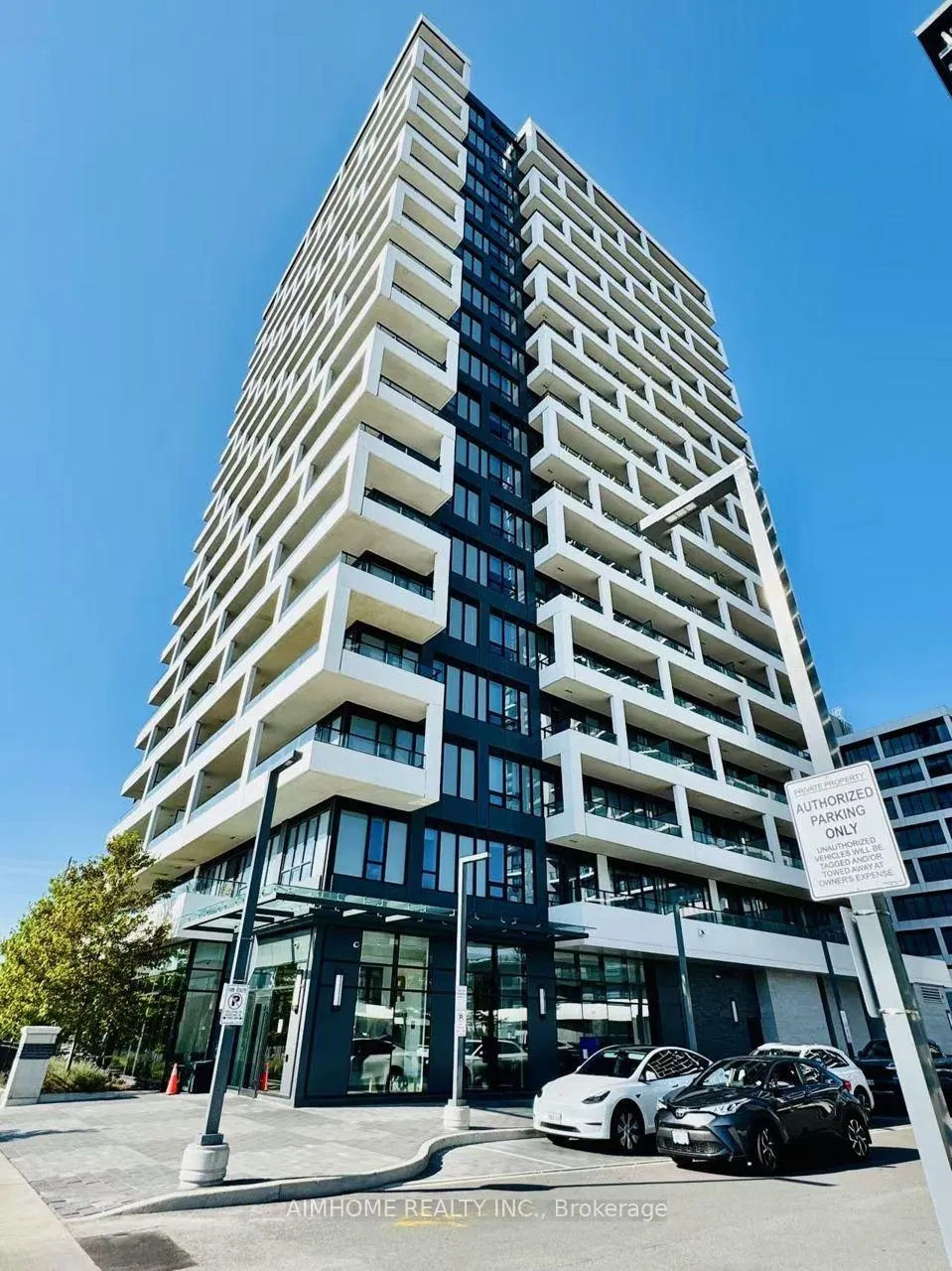 Front of Unit 910, 38 Water Walk Drive