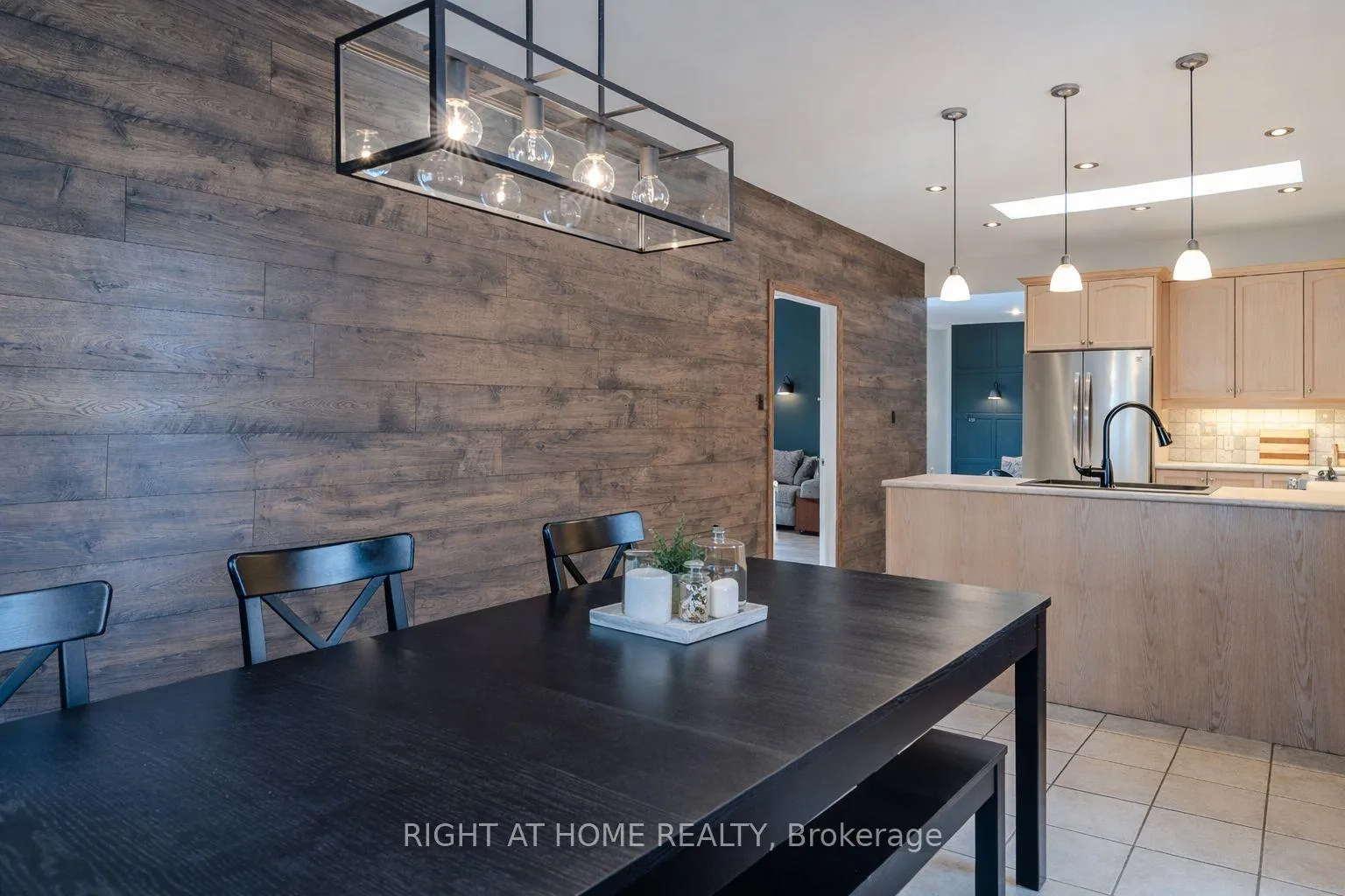 Photo 8 of 301 Mud Street E, Hamilton, Rural Stoney Creek — HOMEH