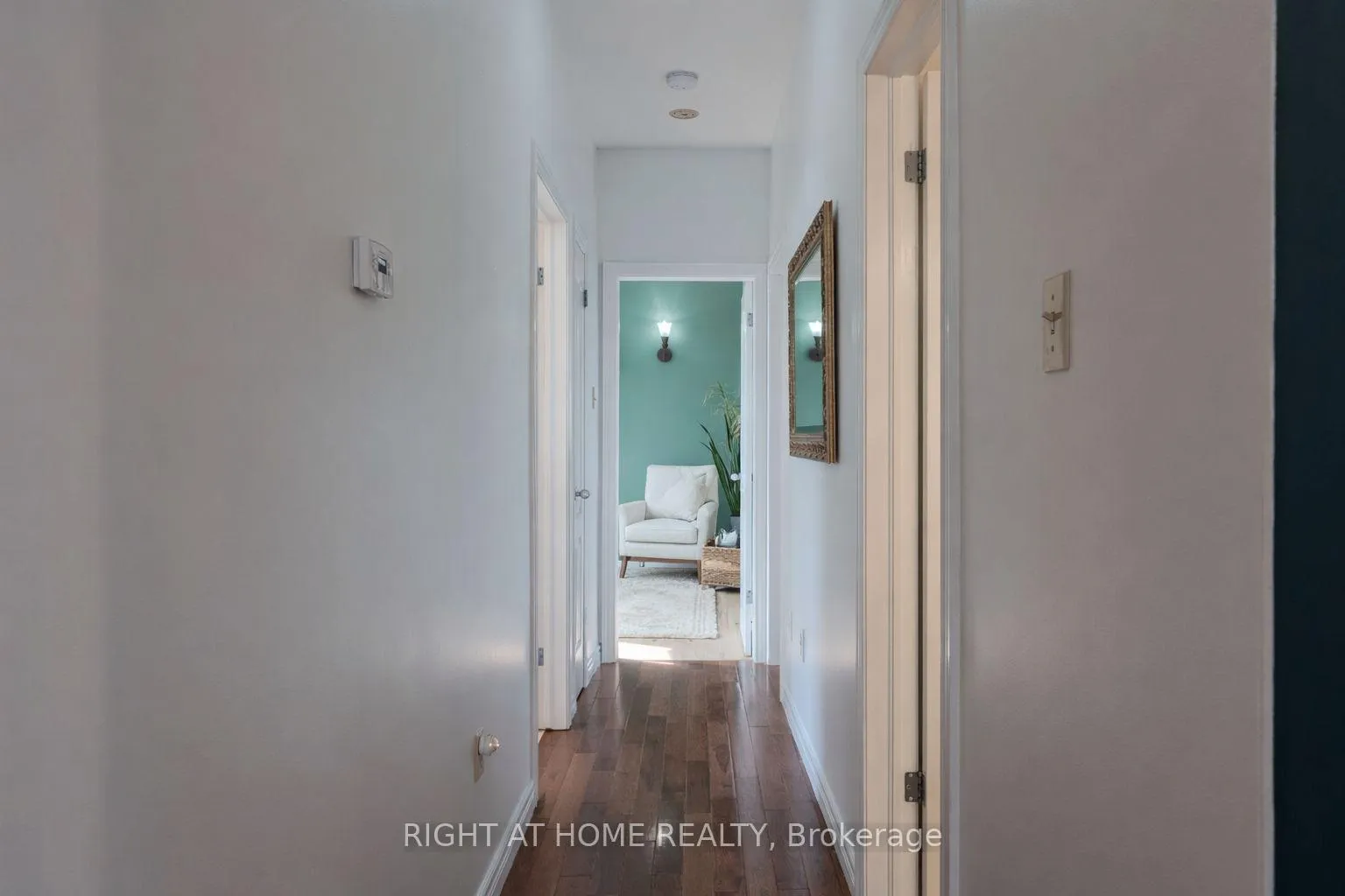 Photo 11 of 301 Mud Street E, Hamilton, Rural Stoney Creek — HOMEH