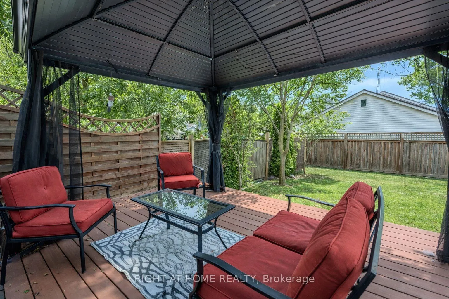 Photo 27 of 301 Mud Street E, Hamilton, Rural Stoney Creek — HOMEH
