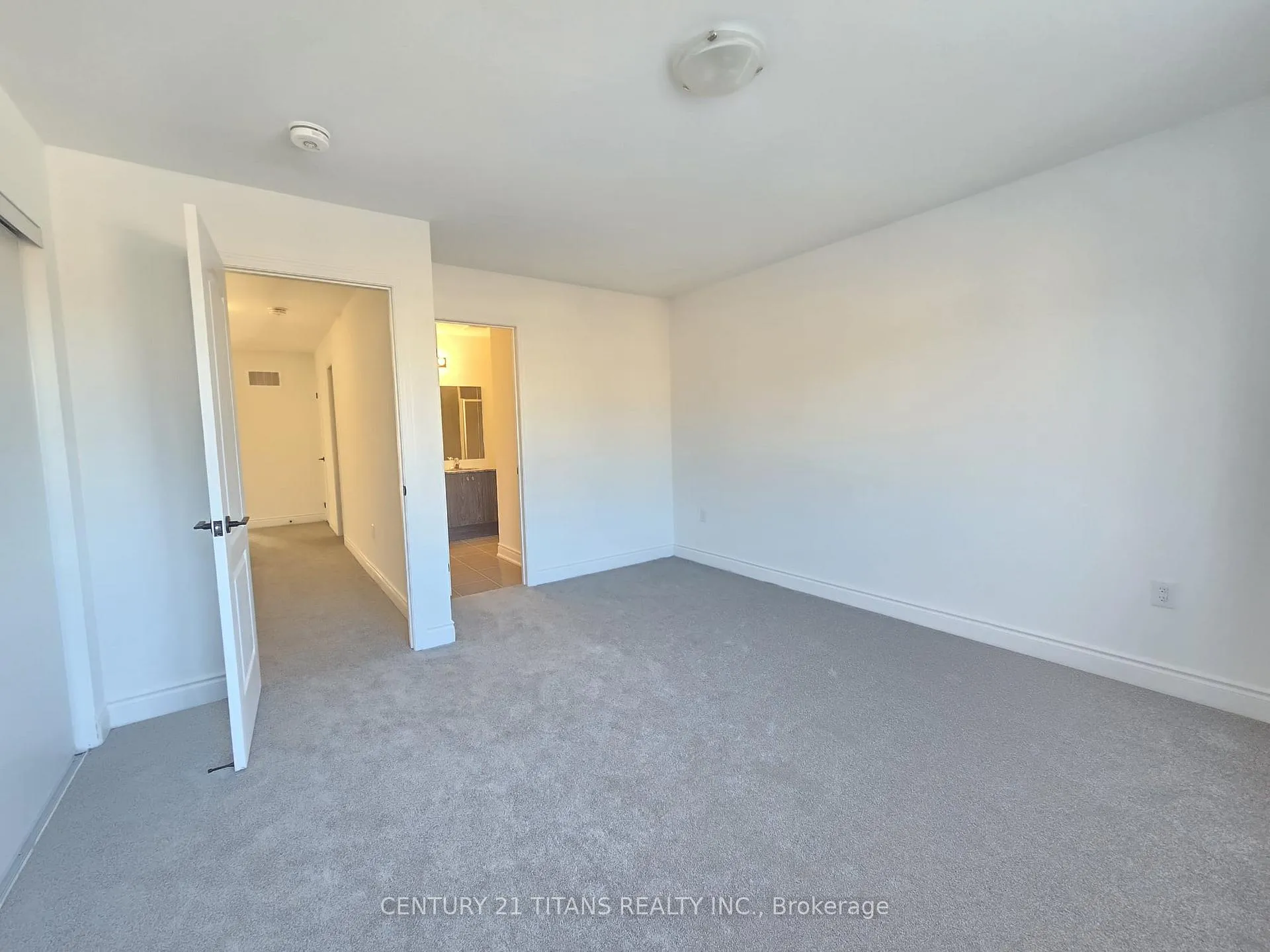 Photo 6 of 22 Franklin Avenue E, Scarborough, Centennial Scarborough — HOMEH