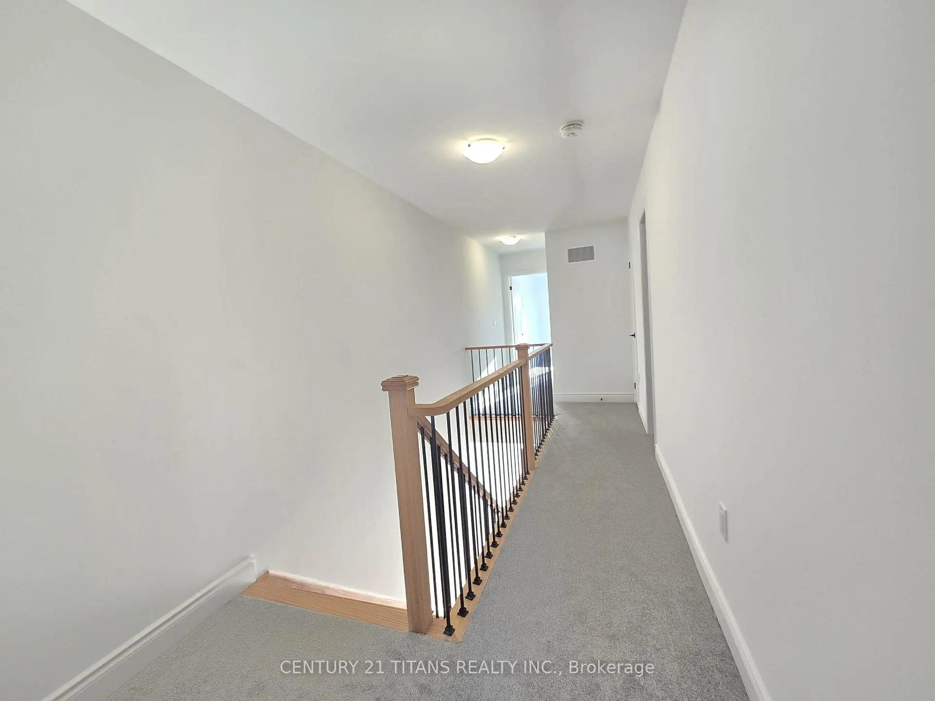 Photo 8 of 22 Franklin Avenue E, Scarborough, Centennial Scarborough — HOMEH