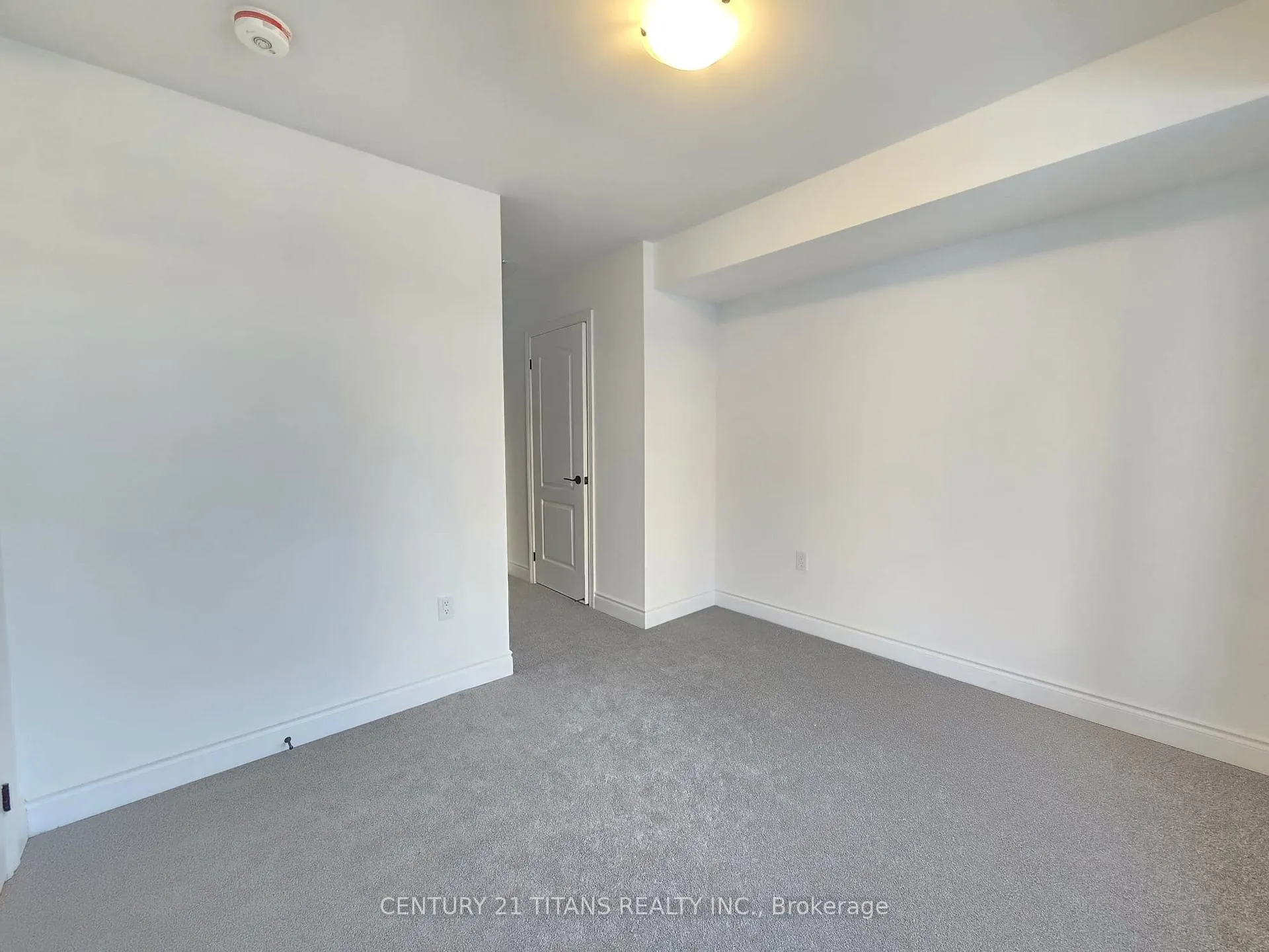 Photo 10 of 22 Franklin Avenue E, Scarborough, Centennial Scarborough — HOMEH
