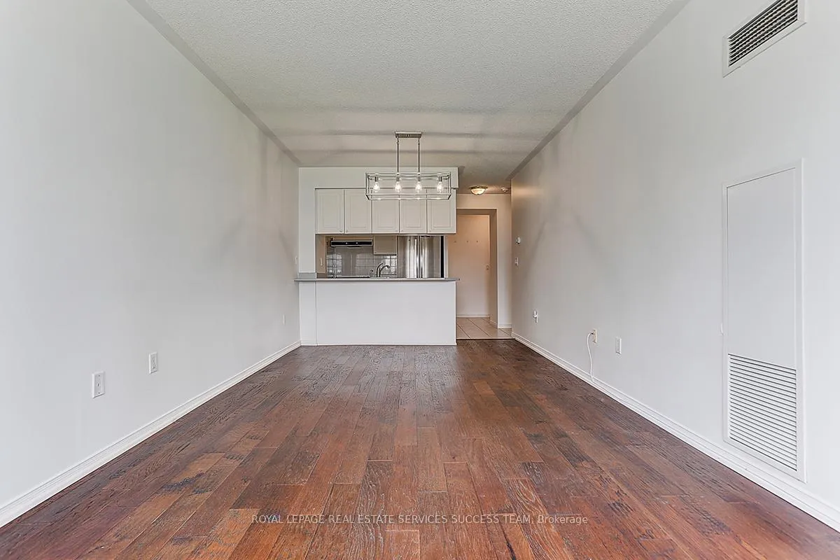 Photo 14 of Unit 409, 909 Bay Street, Toronto, Bay Street Corridor — HOMEH