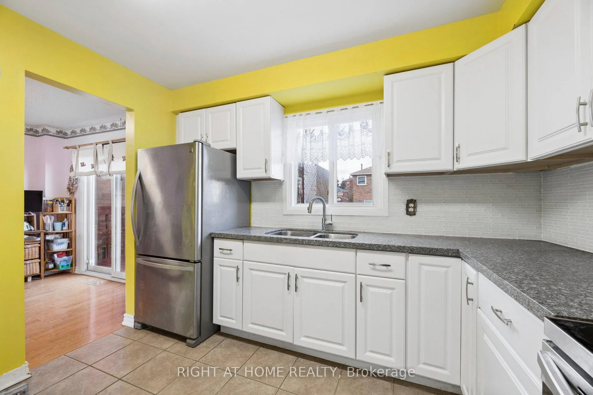 Photo 3 of 183 Ravenscroft Road, Ajax, Central West — HOMEH