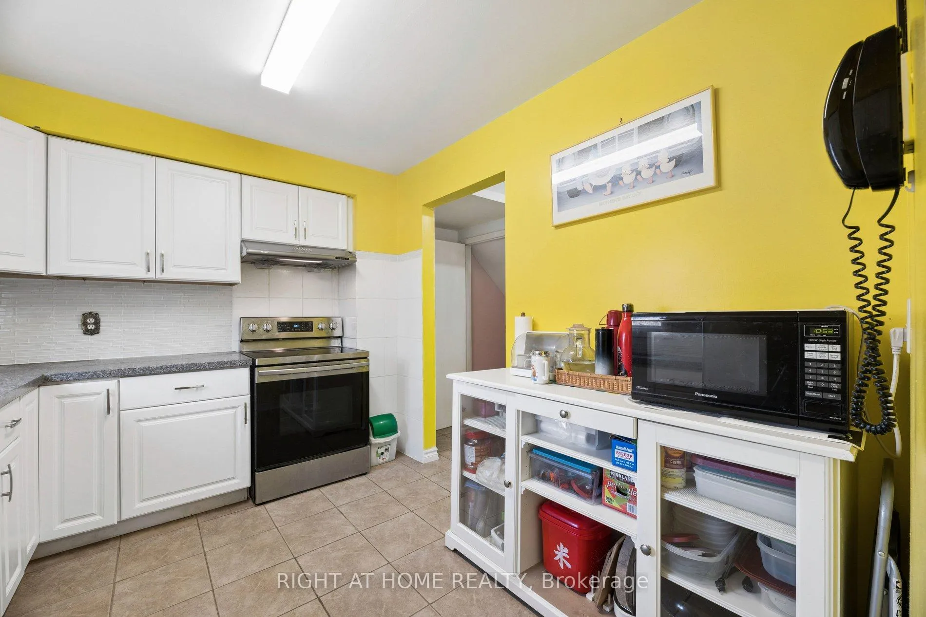 Photo 4 of 183 Ravenscroft Road, Ajax, Central West — HOMEH