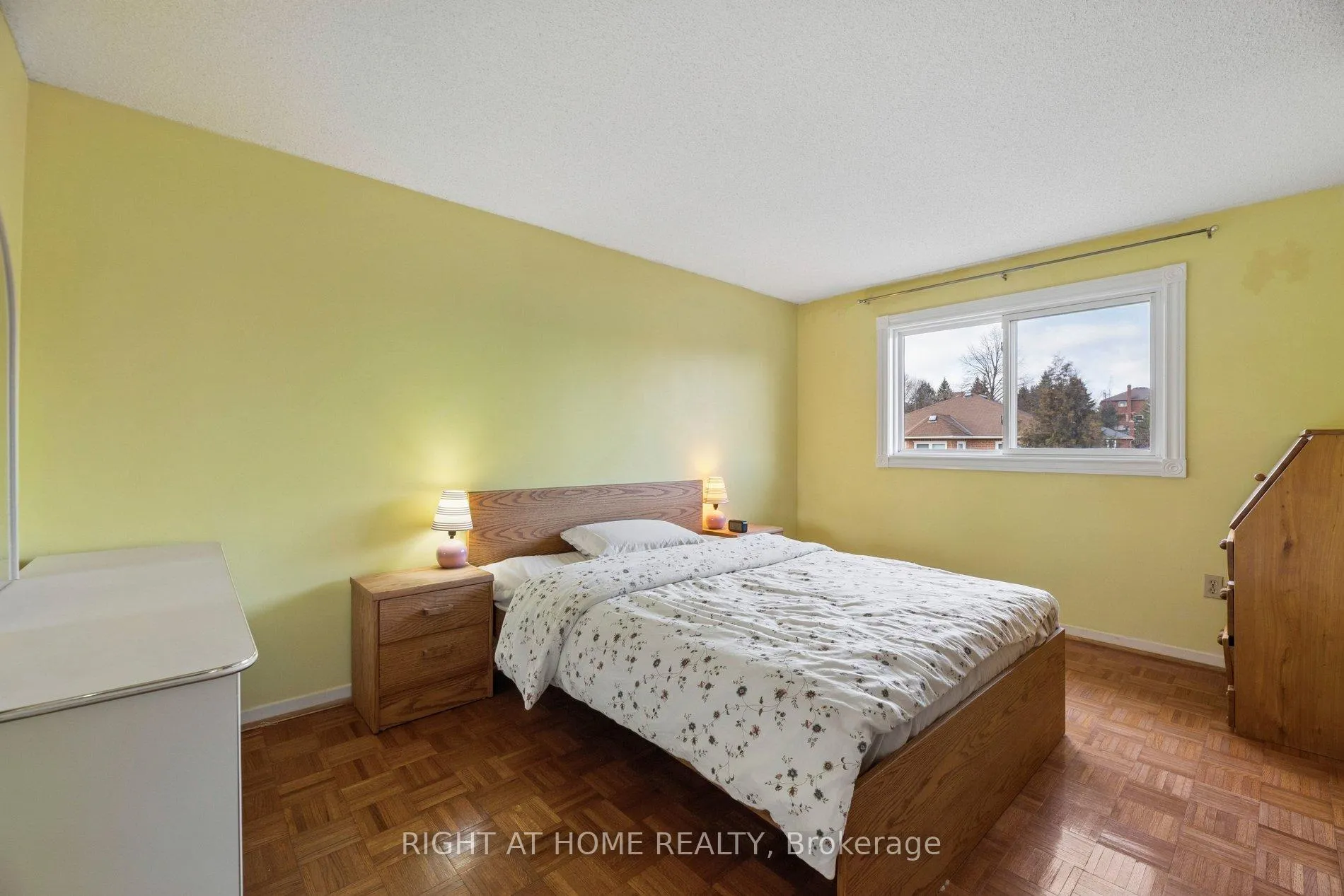 Photo 10 of 183 Ravenscroft Road, Ajax, Central West — HOMEH