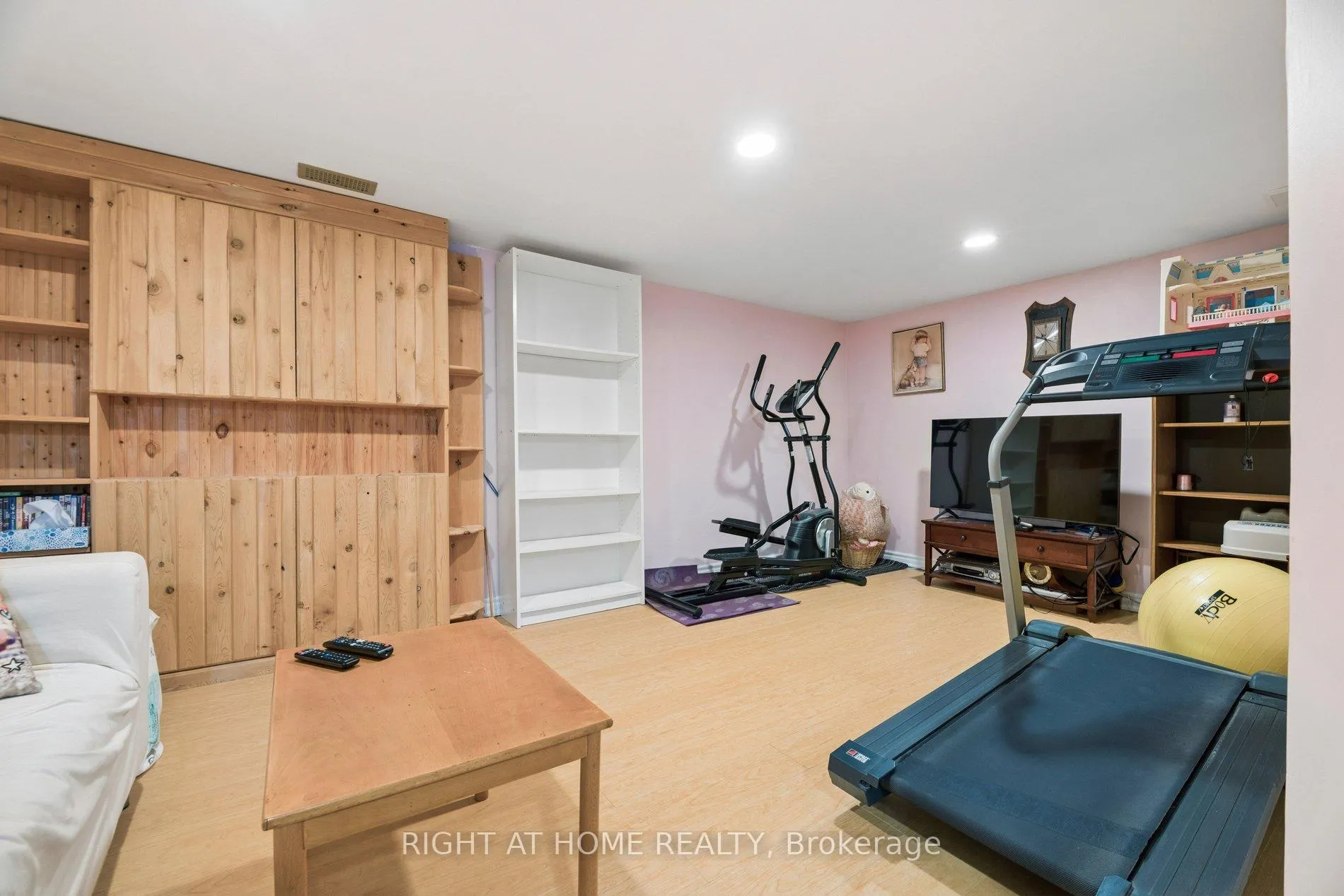 Photo 13 of 183 Ravenscroft Road, Ajax, Central West — HOMEH