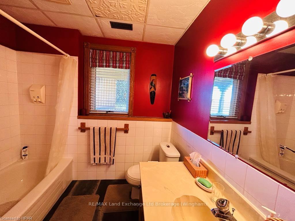 Photo 23 of 84332 Mcnabb Line, Huron East, Grey — HOMEH