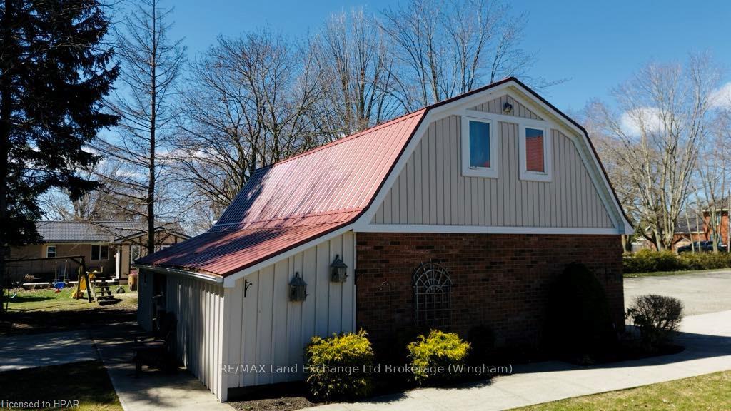 Photo 36 of 84332 Mcnabb Line, Huron East, Grey — HOMEH