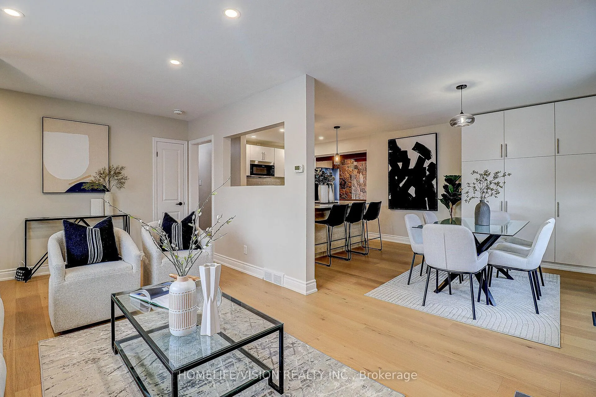Photo 8 of 1113 Green Street, Whitby, Downtown Whitby — HOMEH