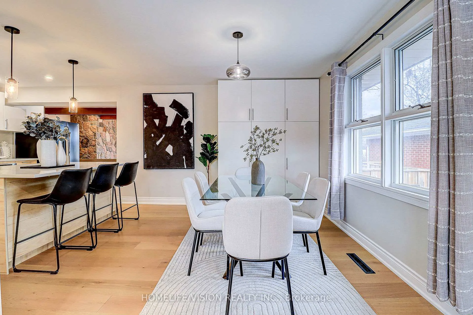 Photo 9 of 1113 Green Street, Whitby, Downtown Whitby — HOMEH