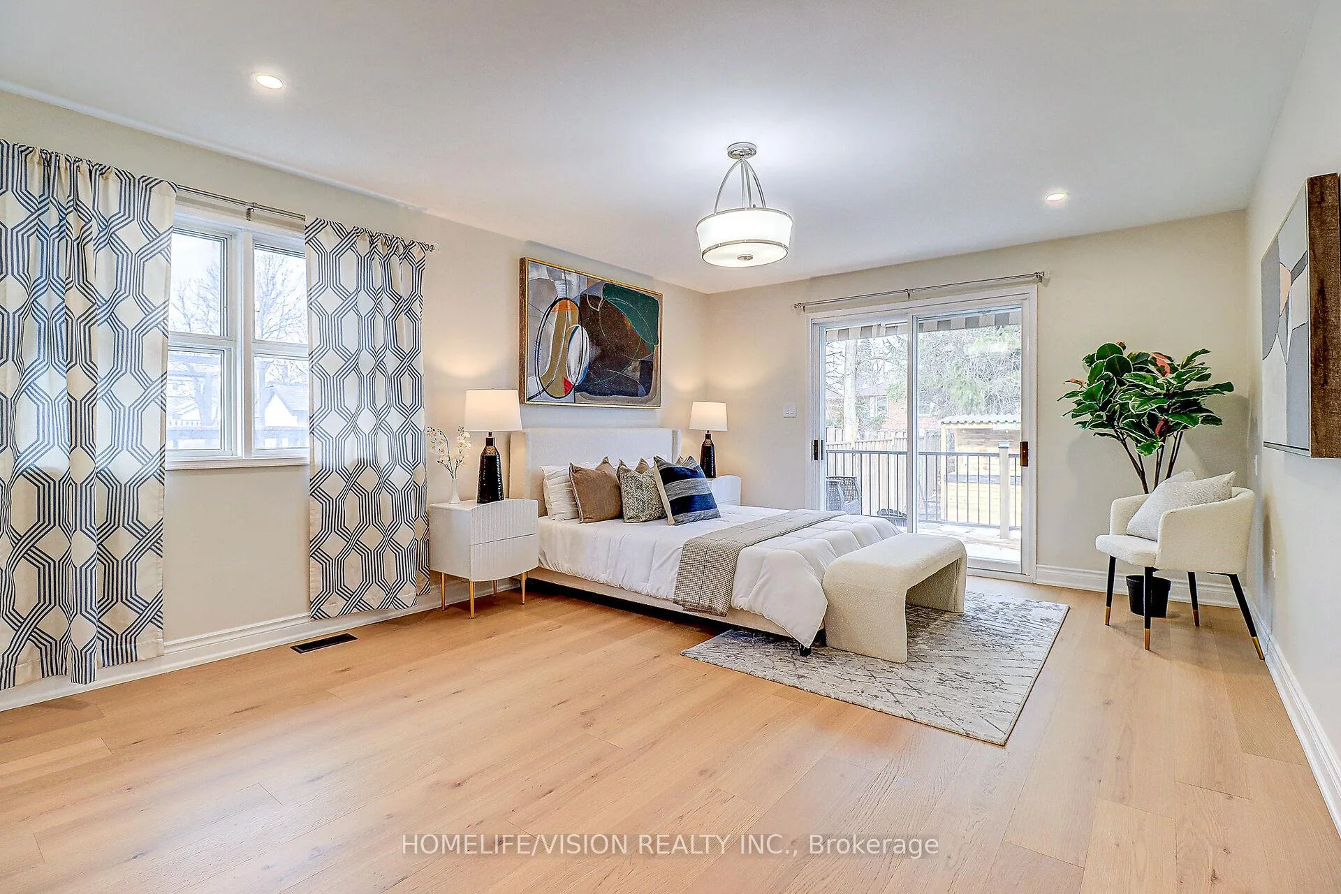 Photo 19 of 1113 Green Street, Whitby, Downtown Whitby — HOMEH