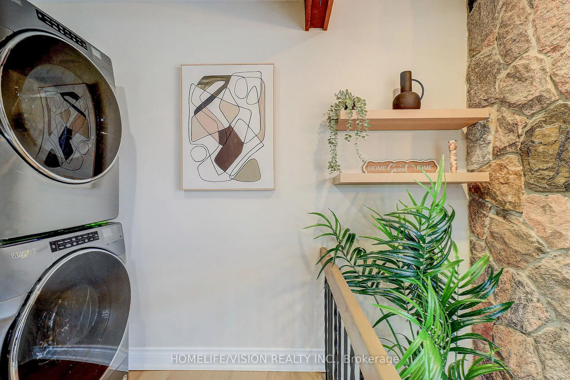 Photo 24 of 1113 Green Street, Whitby, Downtown Whitby — HOMEH