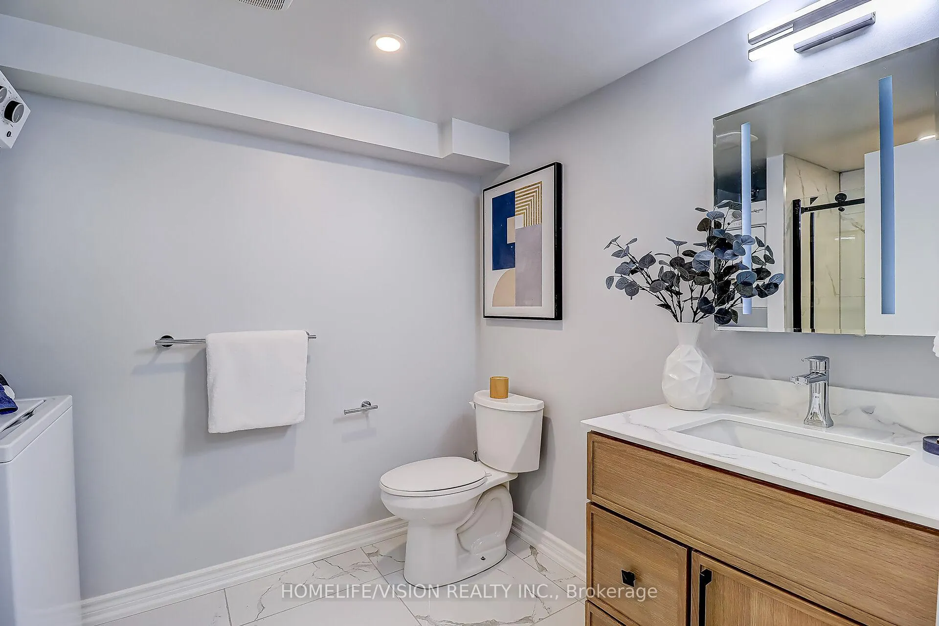 Photo 35 of 1113 Green Street, Whitby, Downtown Whitby — HOMEH