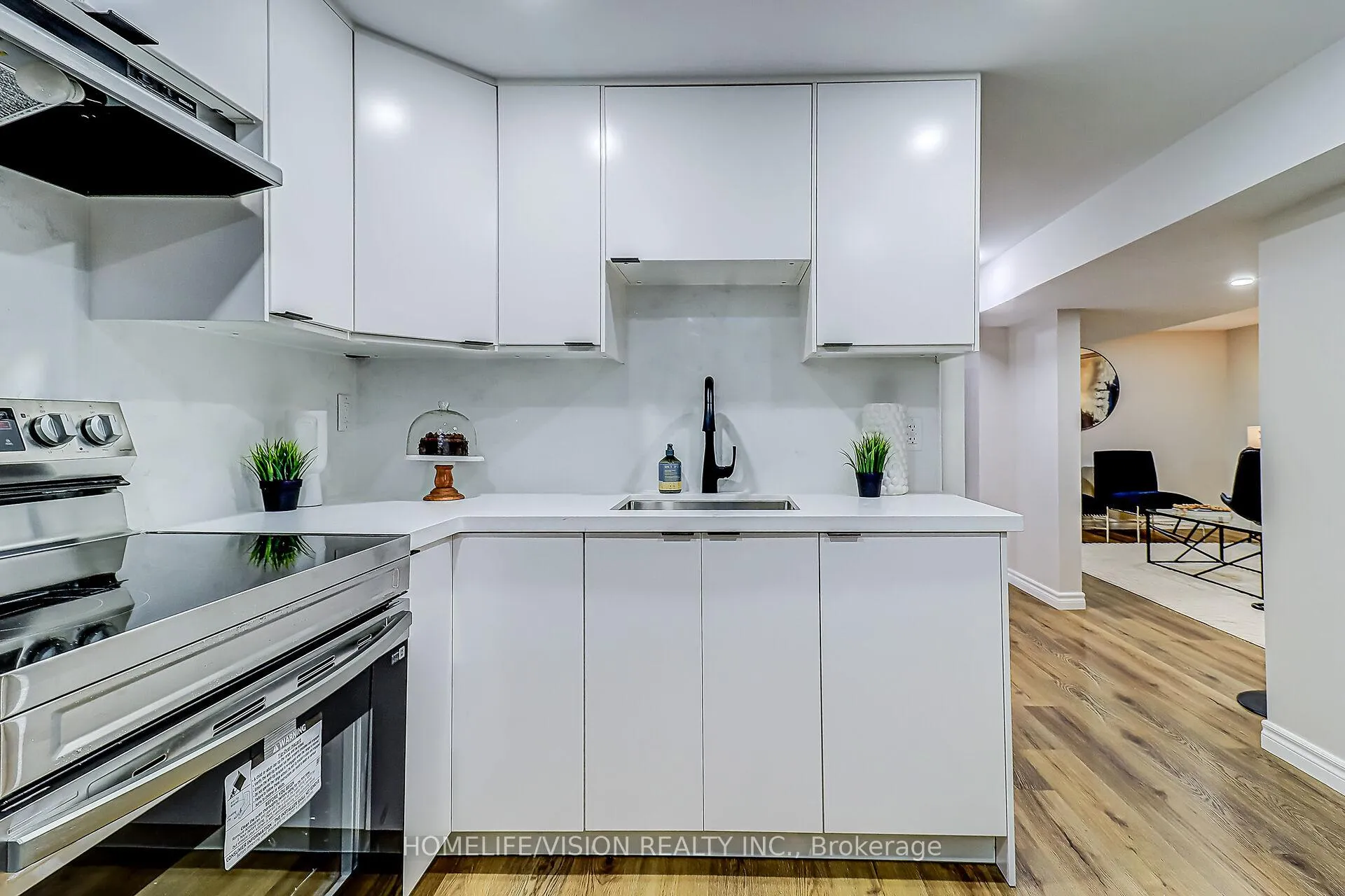 Photo 40 of 1113 Green Street, Whitby, Downtown Whitby — HOMEH