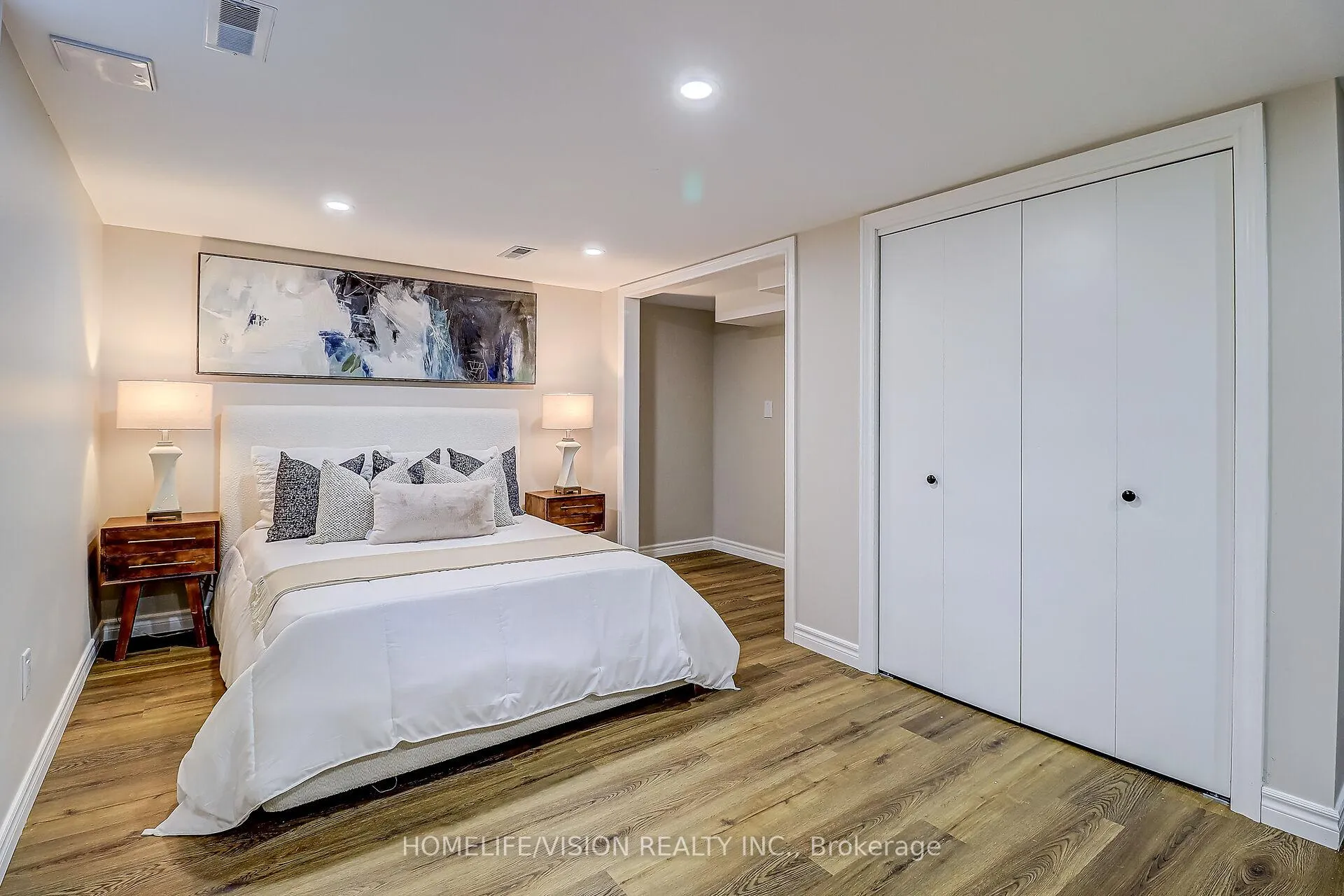 Photo 42 of 1113 Green Street, Whitby, Downtown Whitby — HOMEH