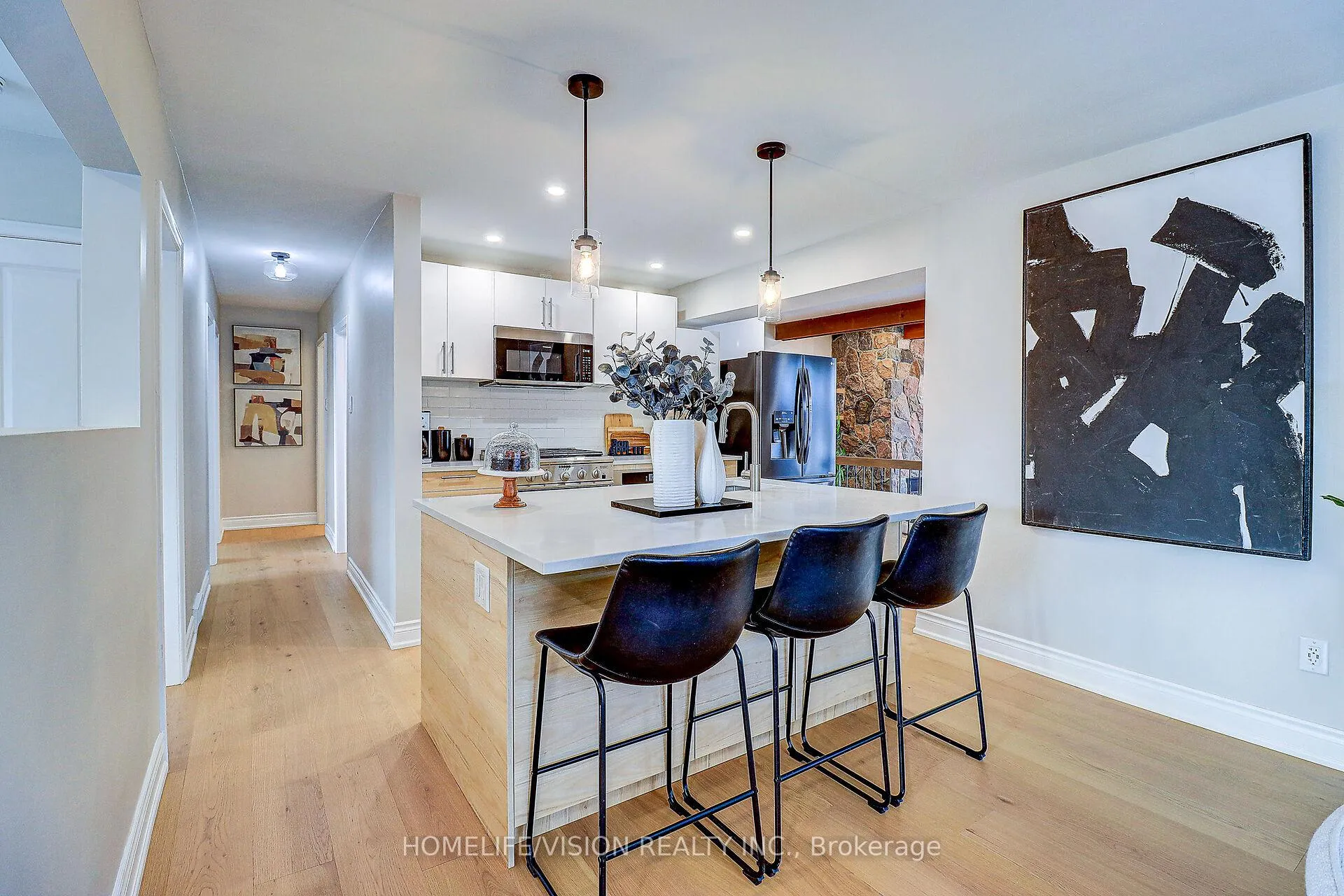 Photo 49 of 1113 Green Street, Whitby, Downtown Whitby — HOMEH