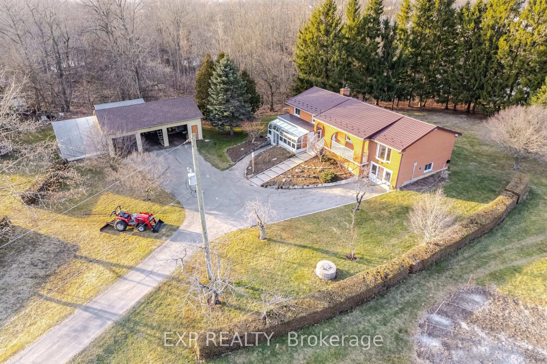 Photo 1 of 1243 5 Highway W, Hamilton, Rural Flamborough — HOMEH