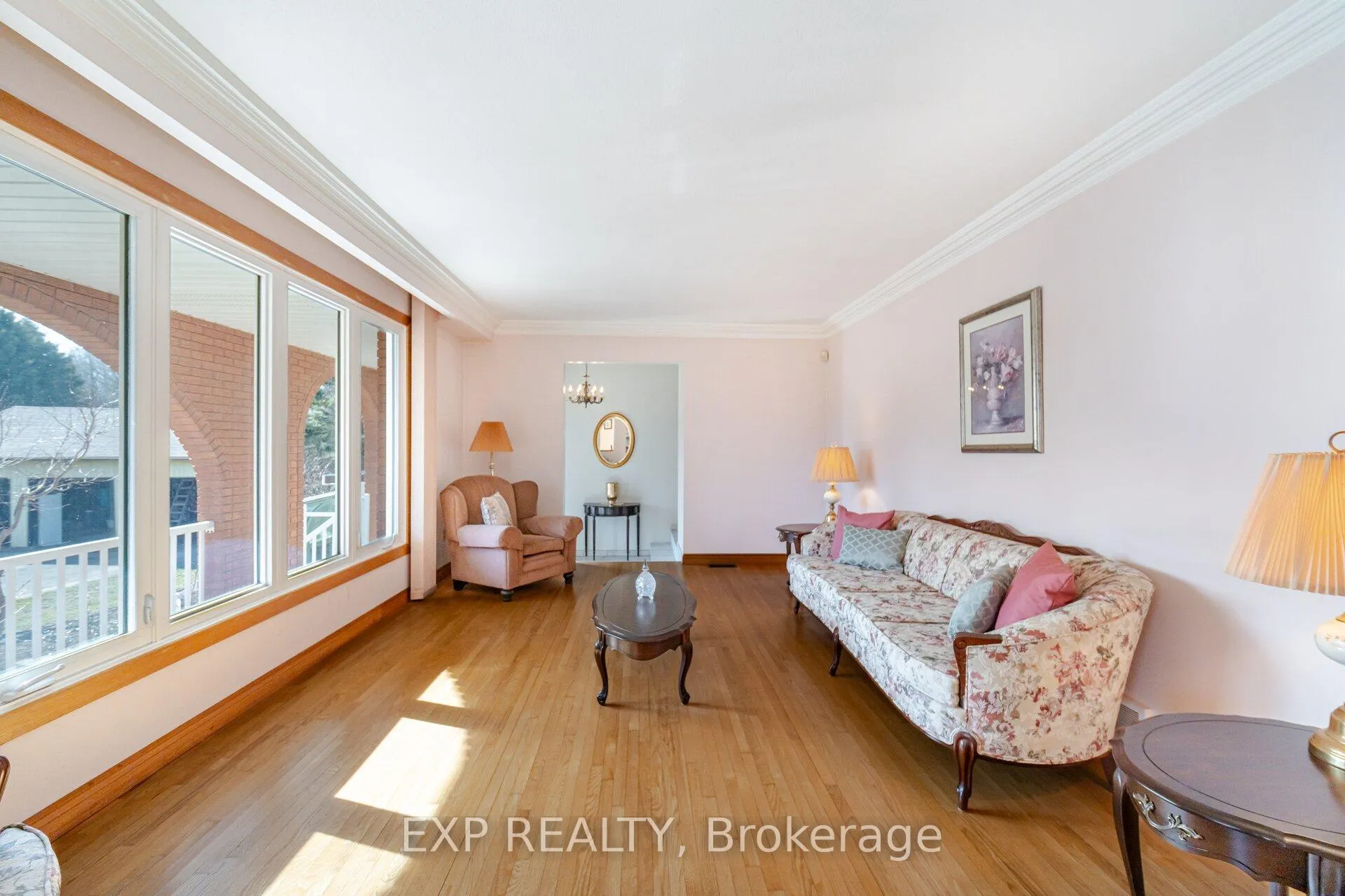 Photo 9 of 1243 5 Highway W, Hamilton, Rural Flamborough — HOMEH