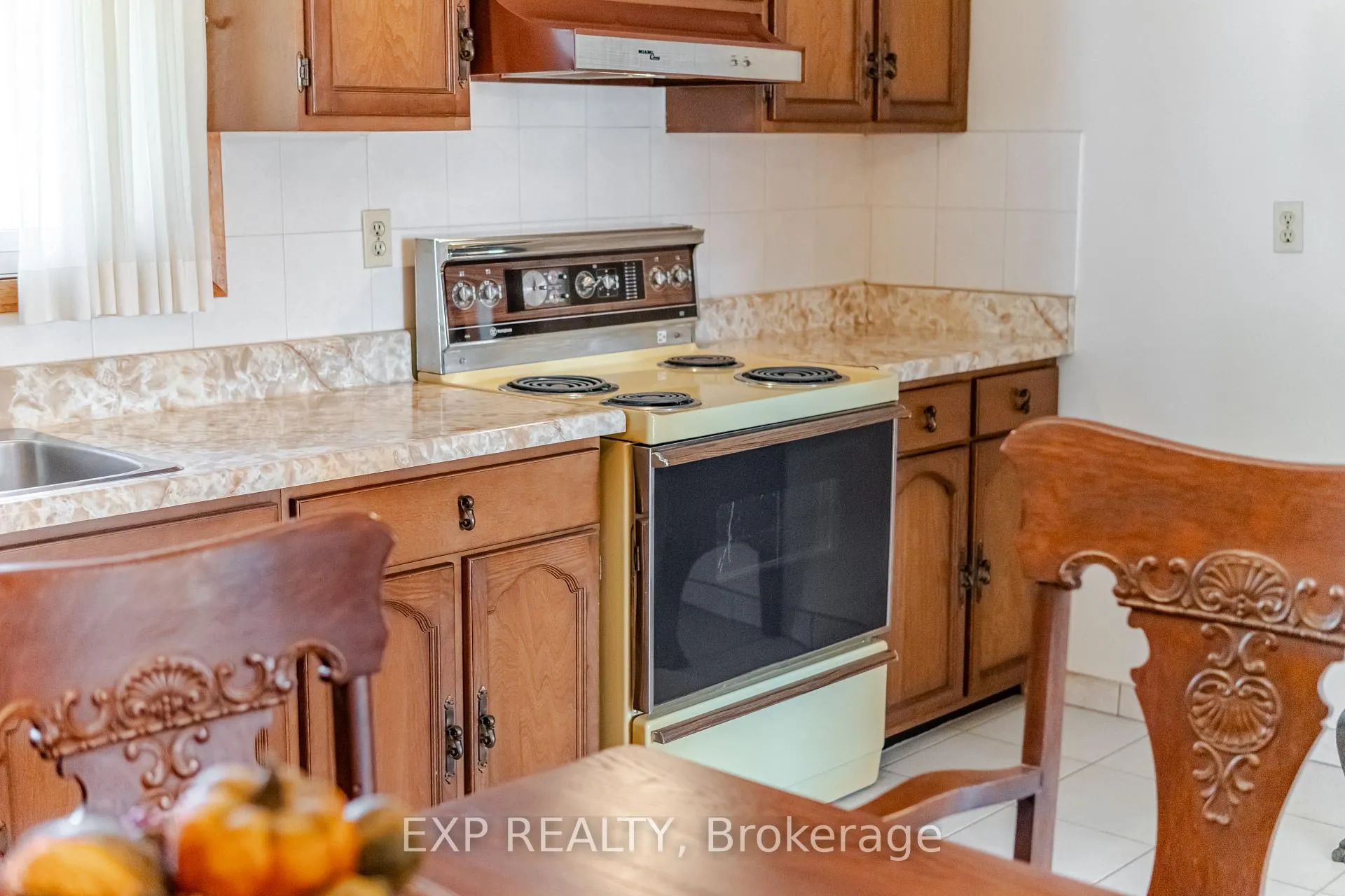 Photo 12 of 1243 5 Highway W, Hamilton, Rural Flamborough — HOMEH