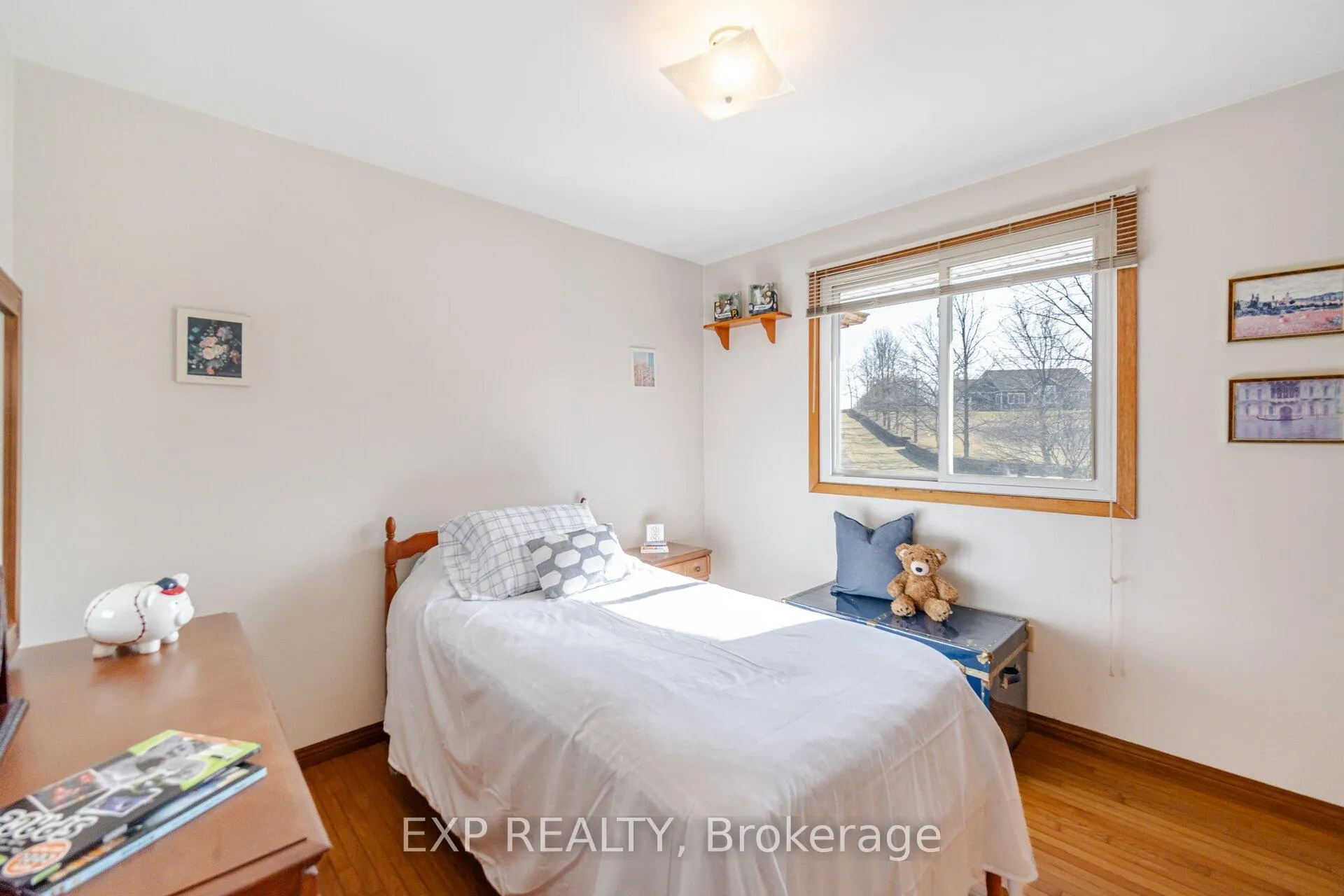 Photo 16 of 1243 5 Highway W, Hamilton, Rural Flamborough — HOMEH