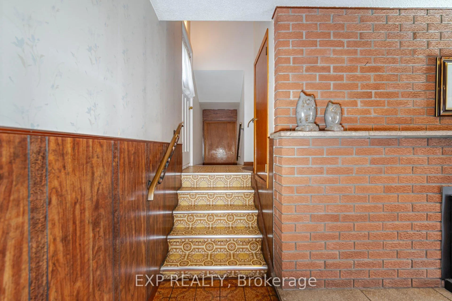 Photo 19 of 1243 5 Highway W, Hamilton, Rural Flamborough — HOMEH