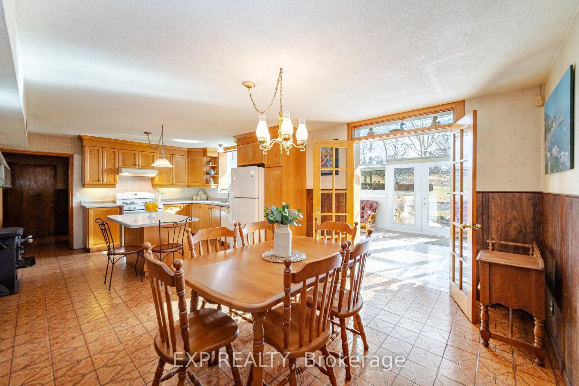 Photo 25 of 1243 5 Highway W, Hamilton, Rural Flamborough — HOMEH
