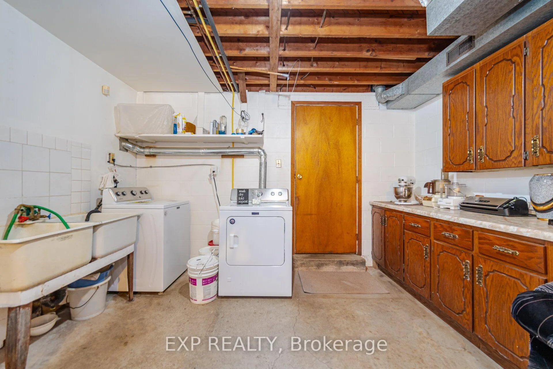 Photo 30 of 1243 5 Highway W, Hamilton, Rural Flamborough — HOMEH