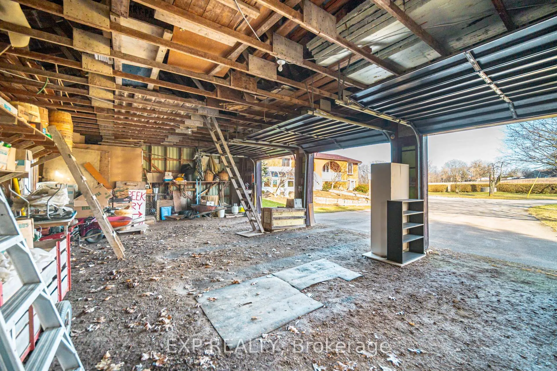 Photo 35 of 1243 5 Highway W, Hamilton, Rural Flamborough — HOMEH