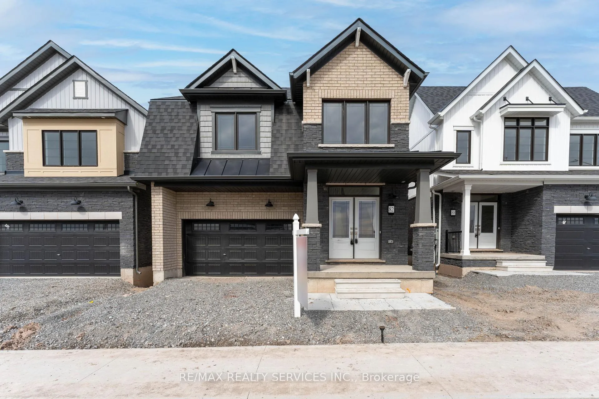 Photo 1 of Unit CRES, 82 Starboard Crescent, Welland, Dain City — HOMEH