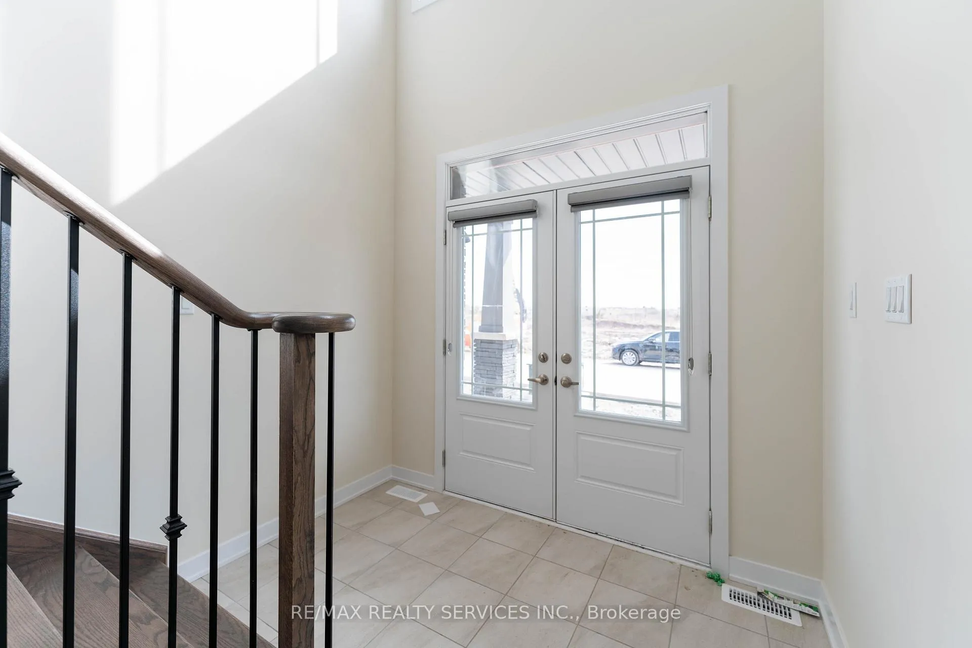 Photo 2 of Unit CRES, 82 Starboard Crescent, Welland, Dain City — HOMEH