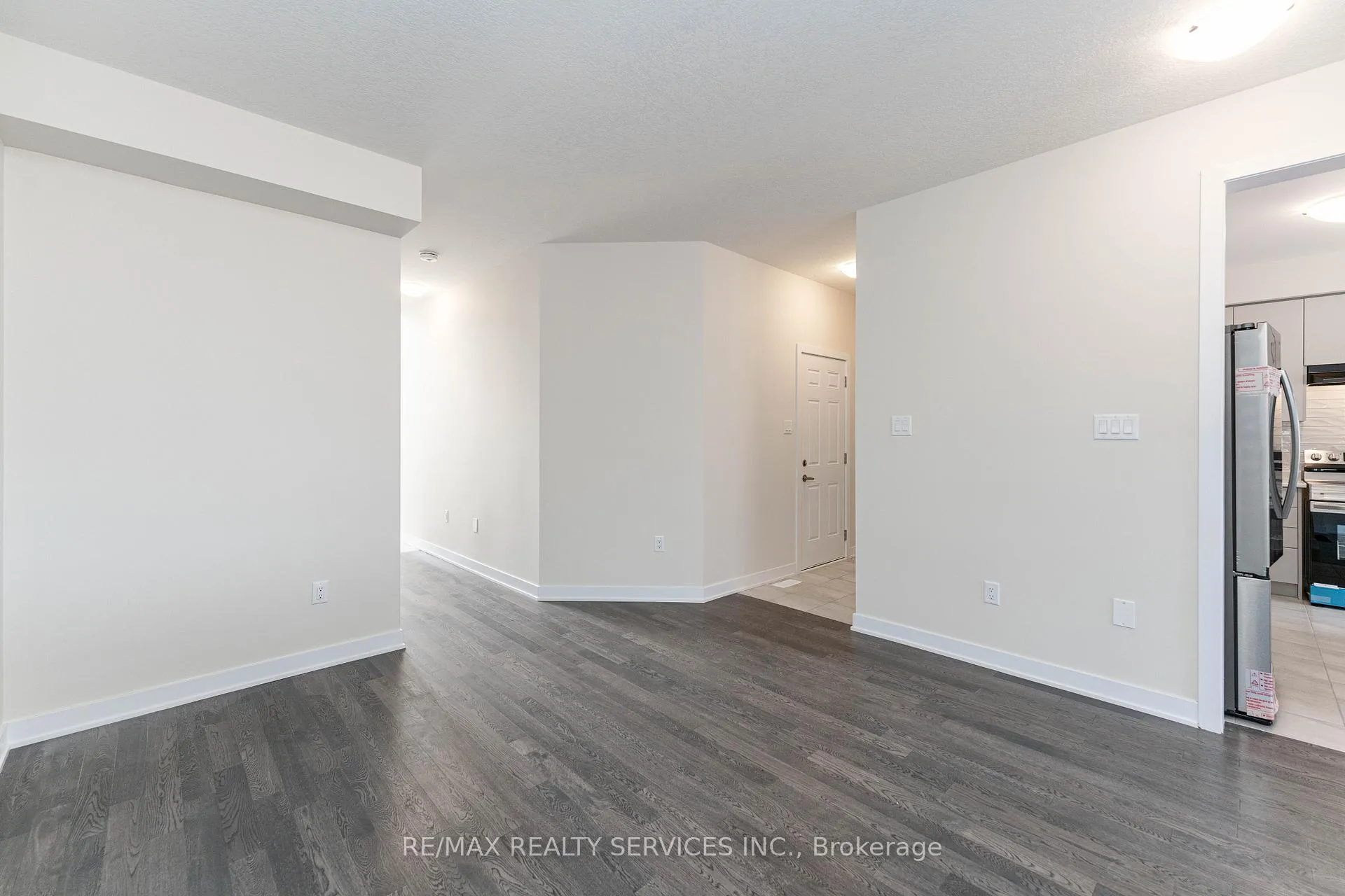 Photo 6 of Unit CRES, 82 Starboard Crescent, Welland, Dain City — HOMEH