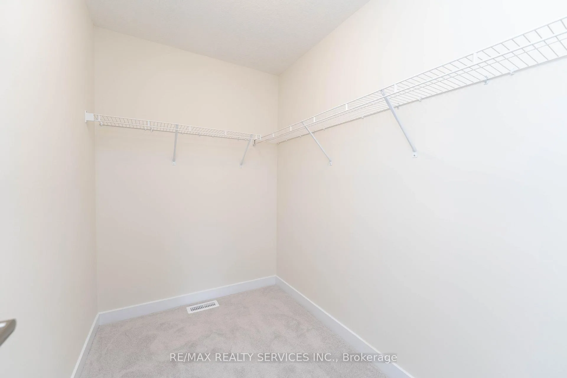 Photo 20 of Unit CRES, 82 Starboard Crescent, Welland, Dain City — HOMEH