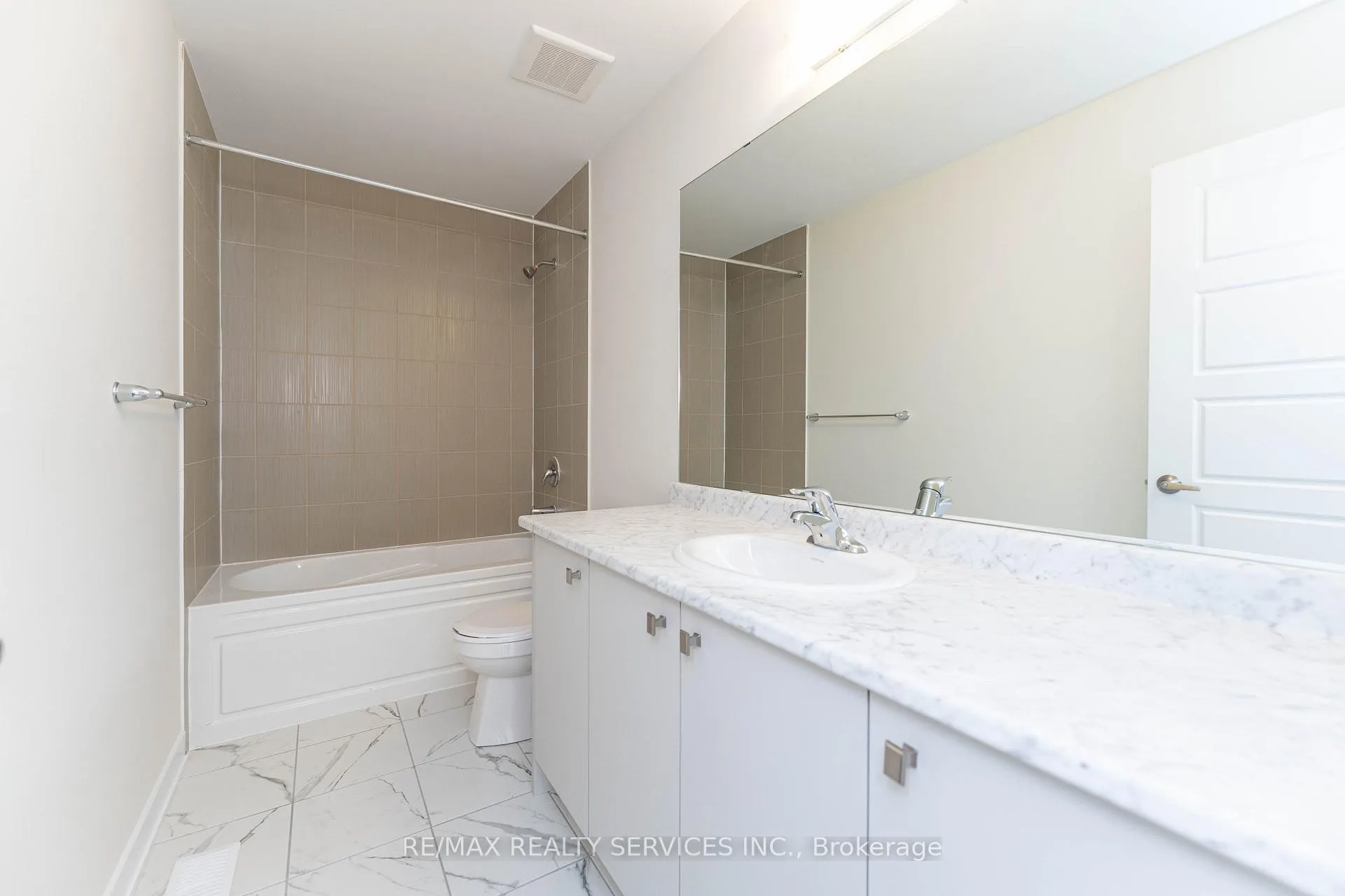 Photo 33 of Unit CRES, 82 Starboard Crescent, Welland, Dain City — HOMEH