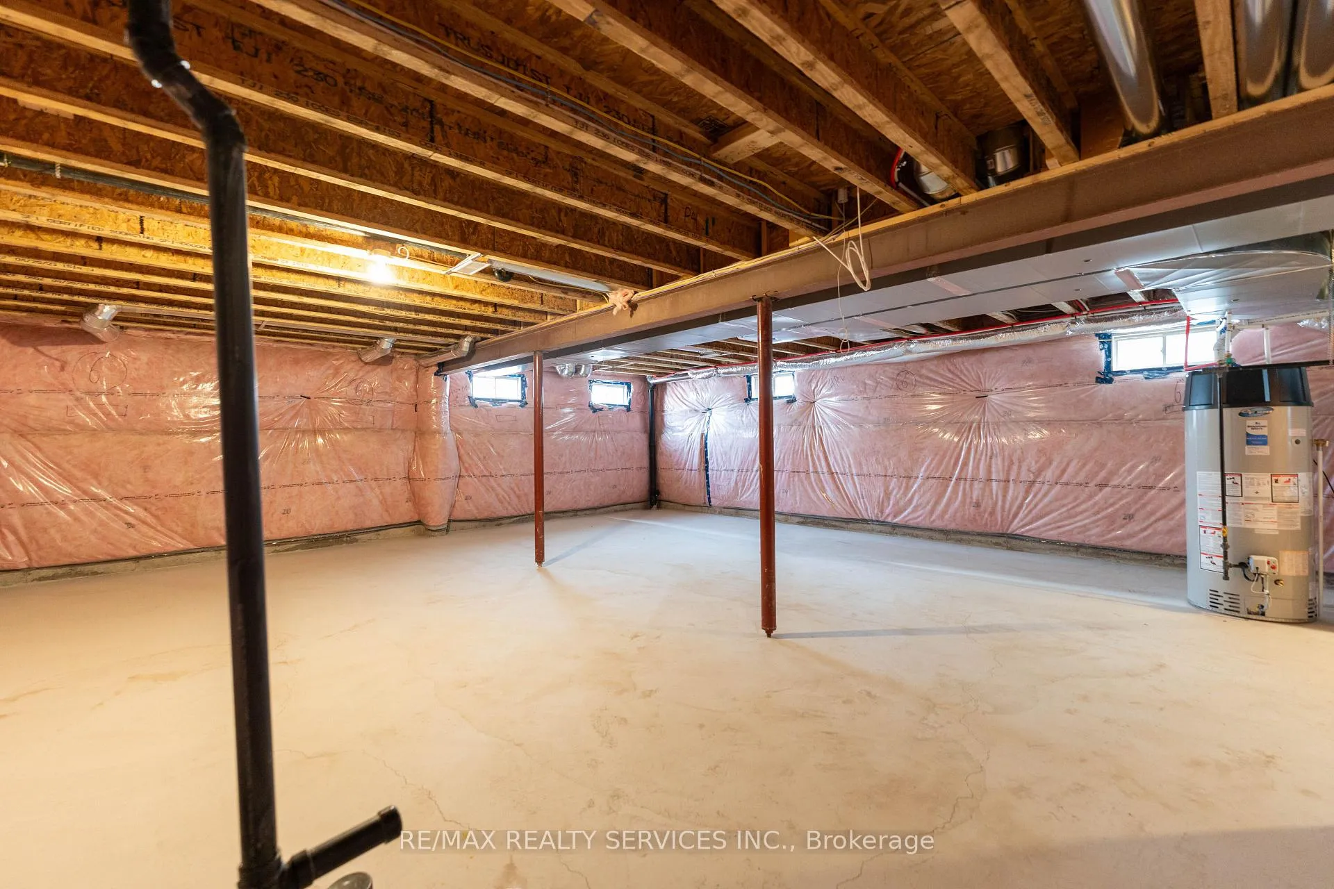 Photo 39 of Unit CRES, 82 Starboard Crescent, Welland, Dain City — HOMEH
