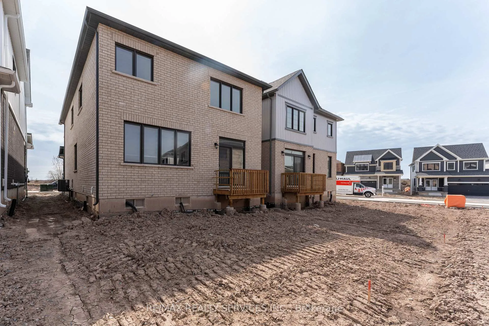 Photo 40 of Unit CRES, 82 Starboard Crescent, Welland, Dain City — HOMEH