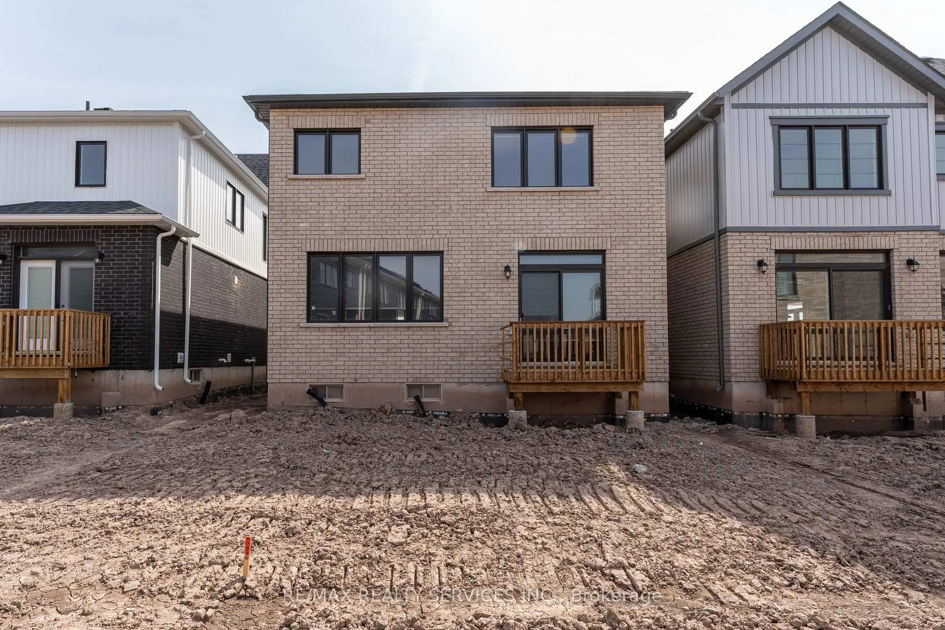 Photo 41 of Unit CRES, 82 Starboard Crescent, Welland, Dain City — HOMEH