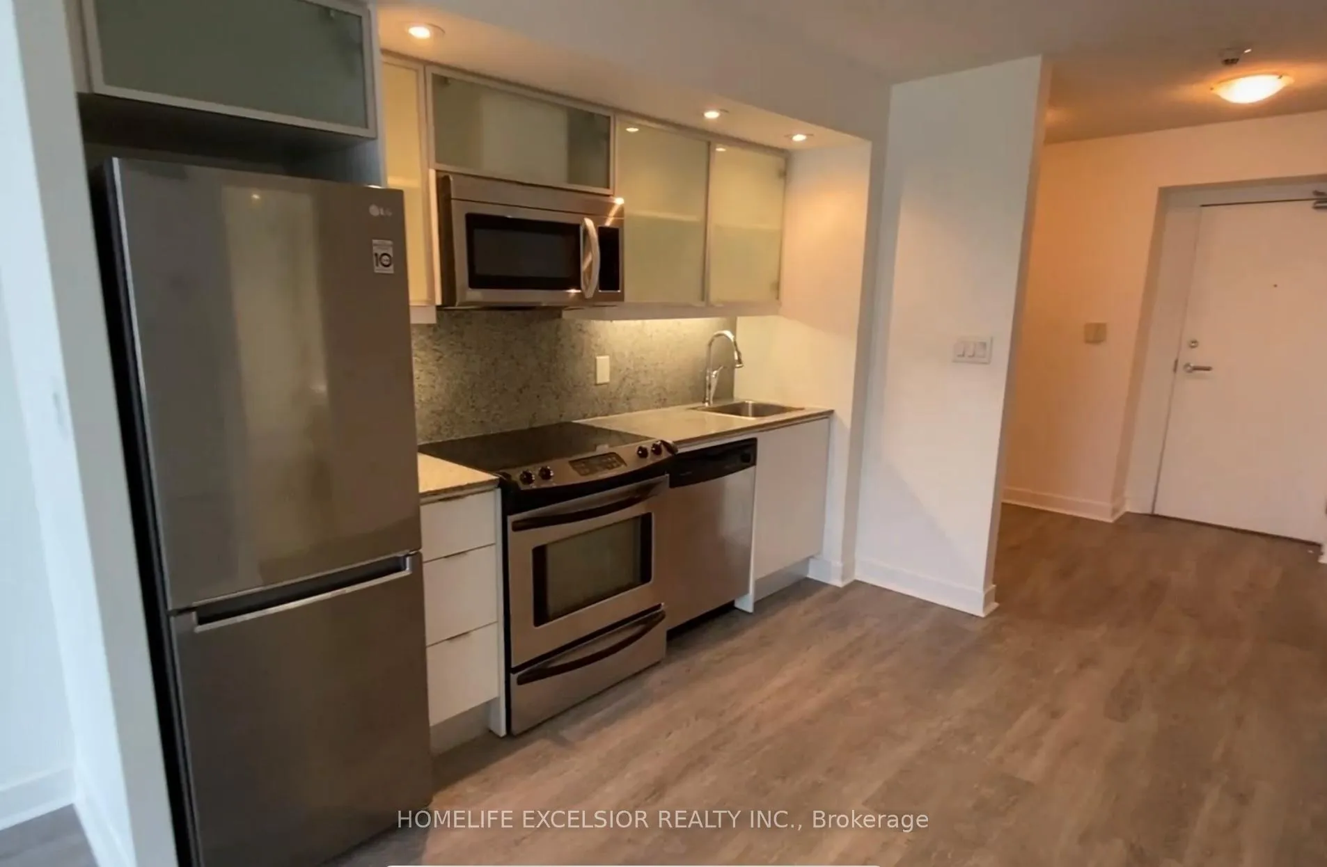 Photo 8 of Unit 3203, 25 Telegram Mews, Toronto, Waterfront Communities — HOMEH