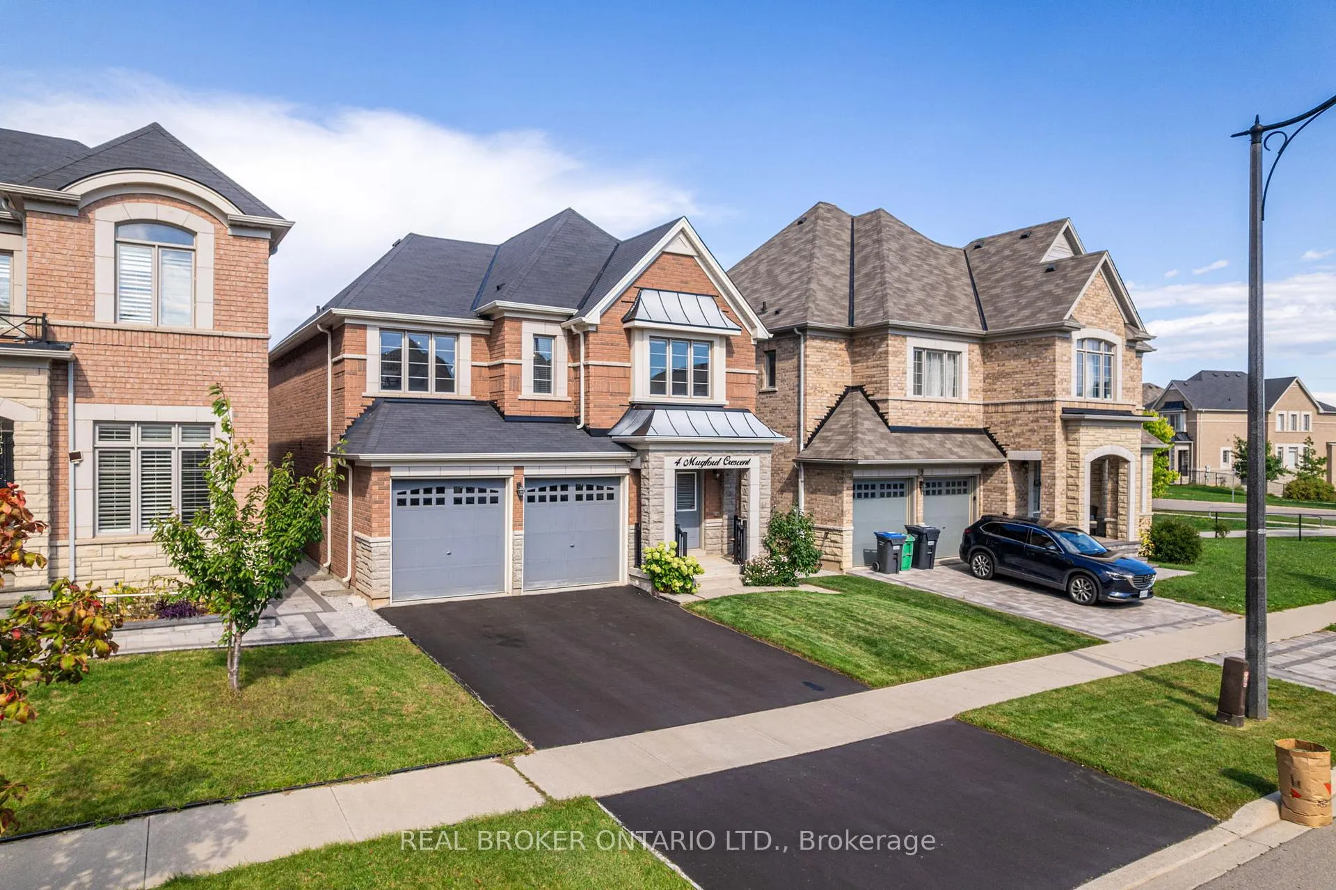 Photo 4 of 4 Mugford Crescent, Brampton, Bram West — HOMEH
