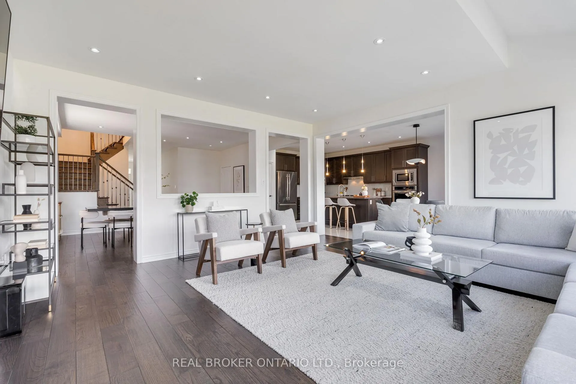 Photo 13 of 4 Mugford Crescent, Brampton, Bram West — HOMEH