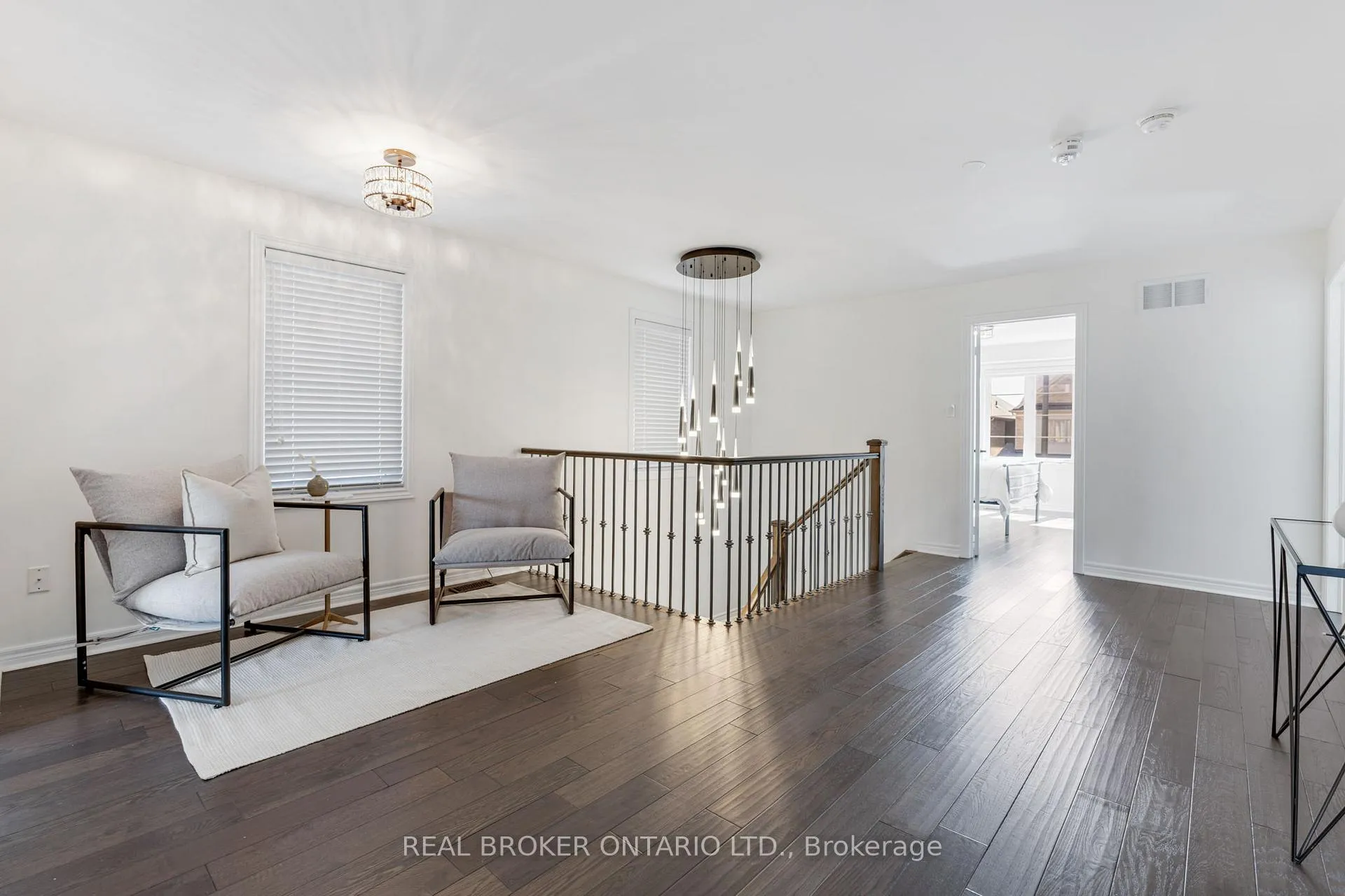 Photo 24 of 4 Mugford Crescent, Brampton, Bram West — HOMEH