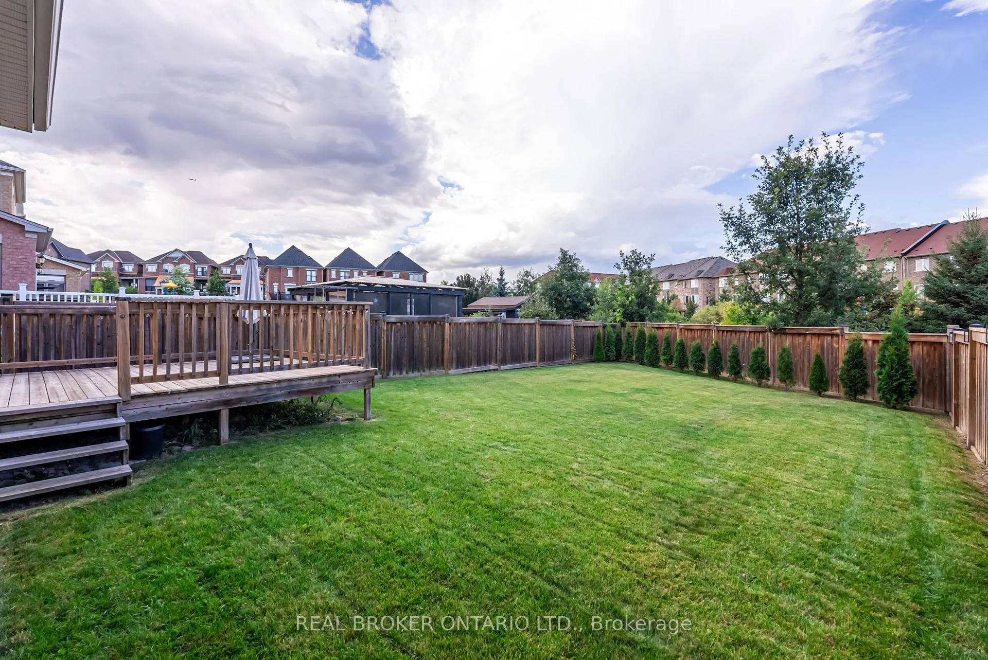 Photo 40 of 4 Mugford Crescent, Brampton, Bram West — HOMEH