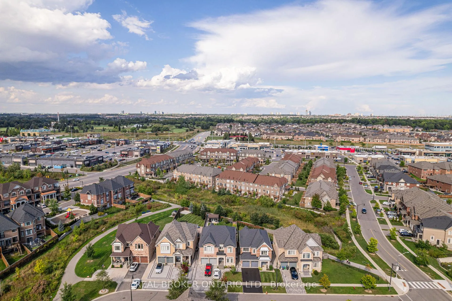 Photo 46 of 4 Mugford Crescent, Brampton, Bram West — HOMEH