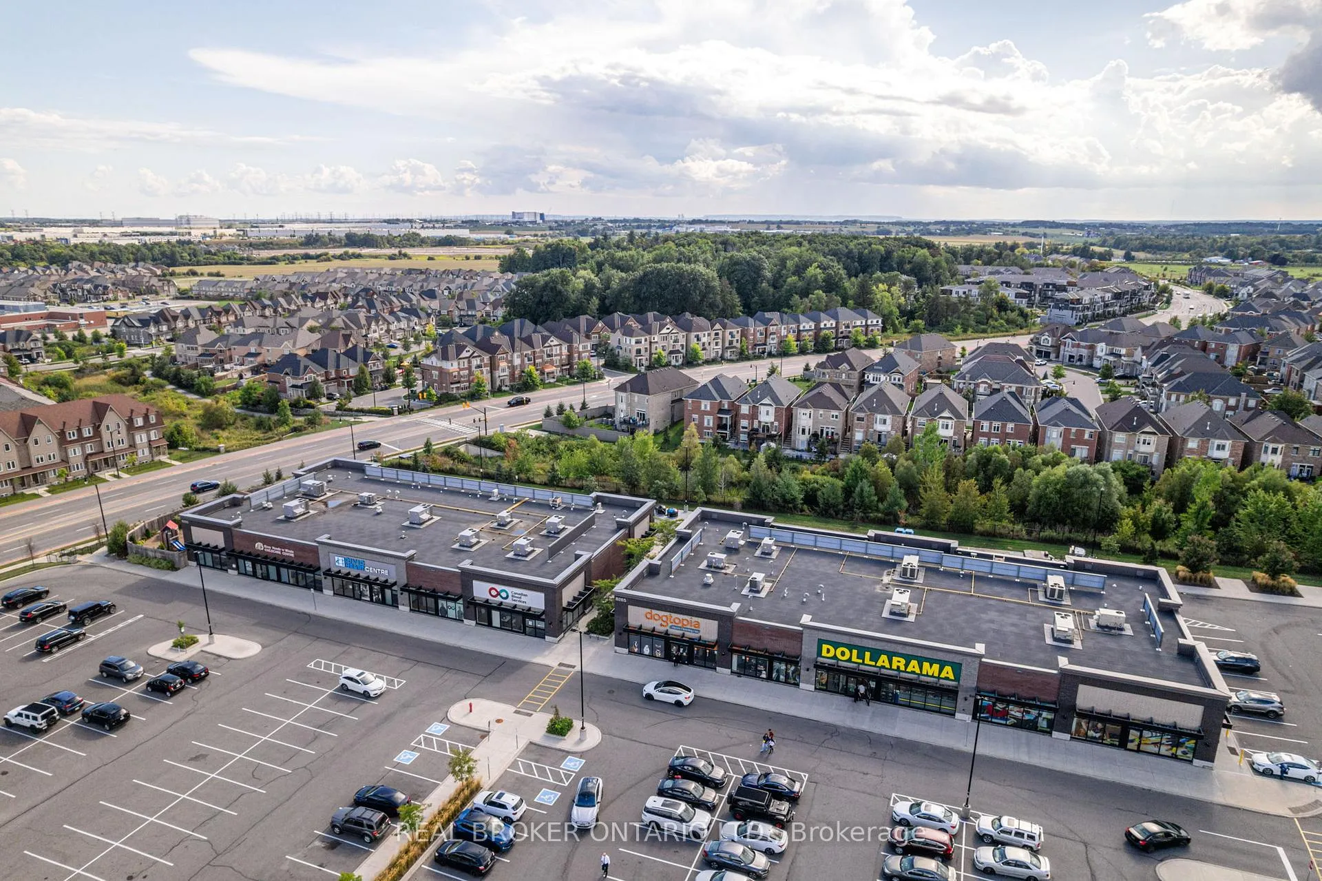 Photo 48 of 4 Mugford Crescent, Brampton, Bram West — HOMEH