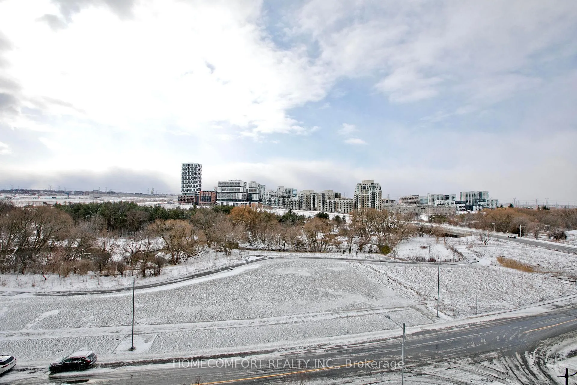 Photo 8 of Unit 815, 15 Water Walk Drive, Markham, Unionville — HOMEH