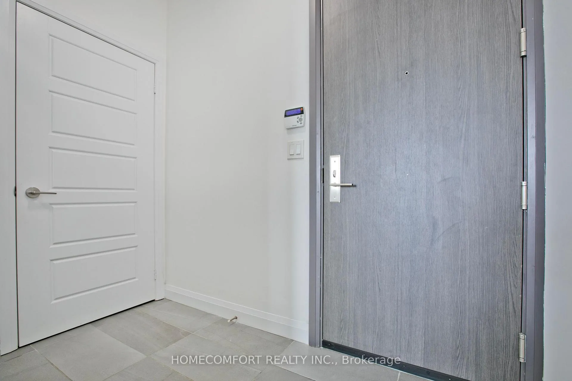 Photo 21 of Unit 815, 15 Water Walk Drive, Markham, Unionville — HOMEH