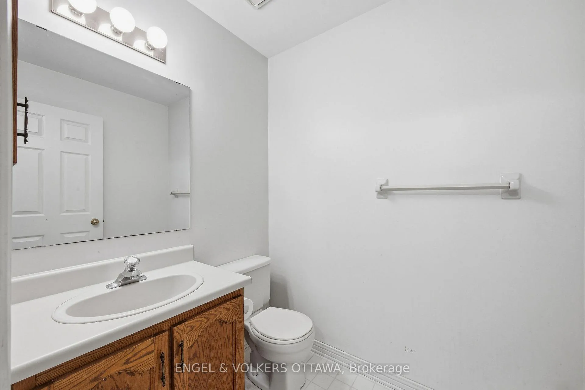 Photo 18 of 591 Merkley Drive, Ottawa, Fallingbrook/Pineridge — HOMEH